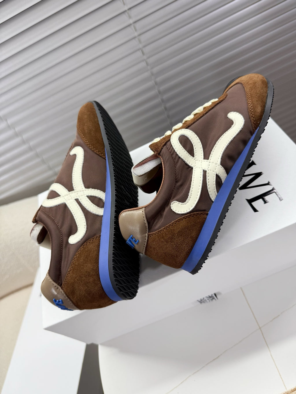 Loe 25fw all-match shoe