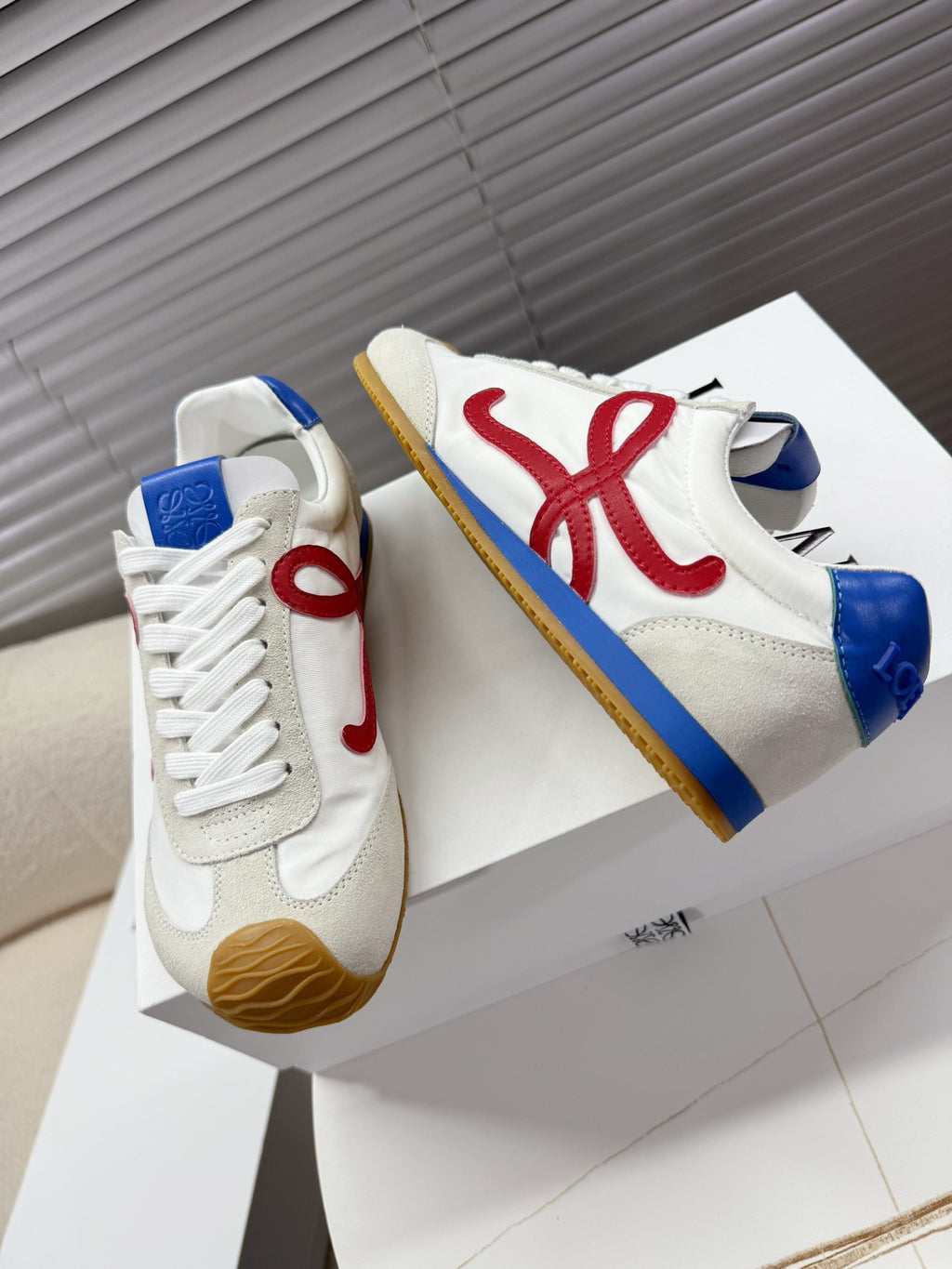 Loe 25fw all-match shoe