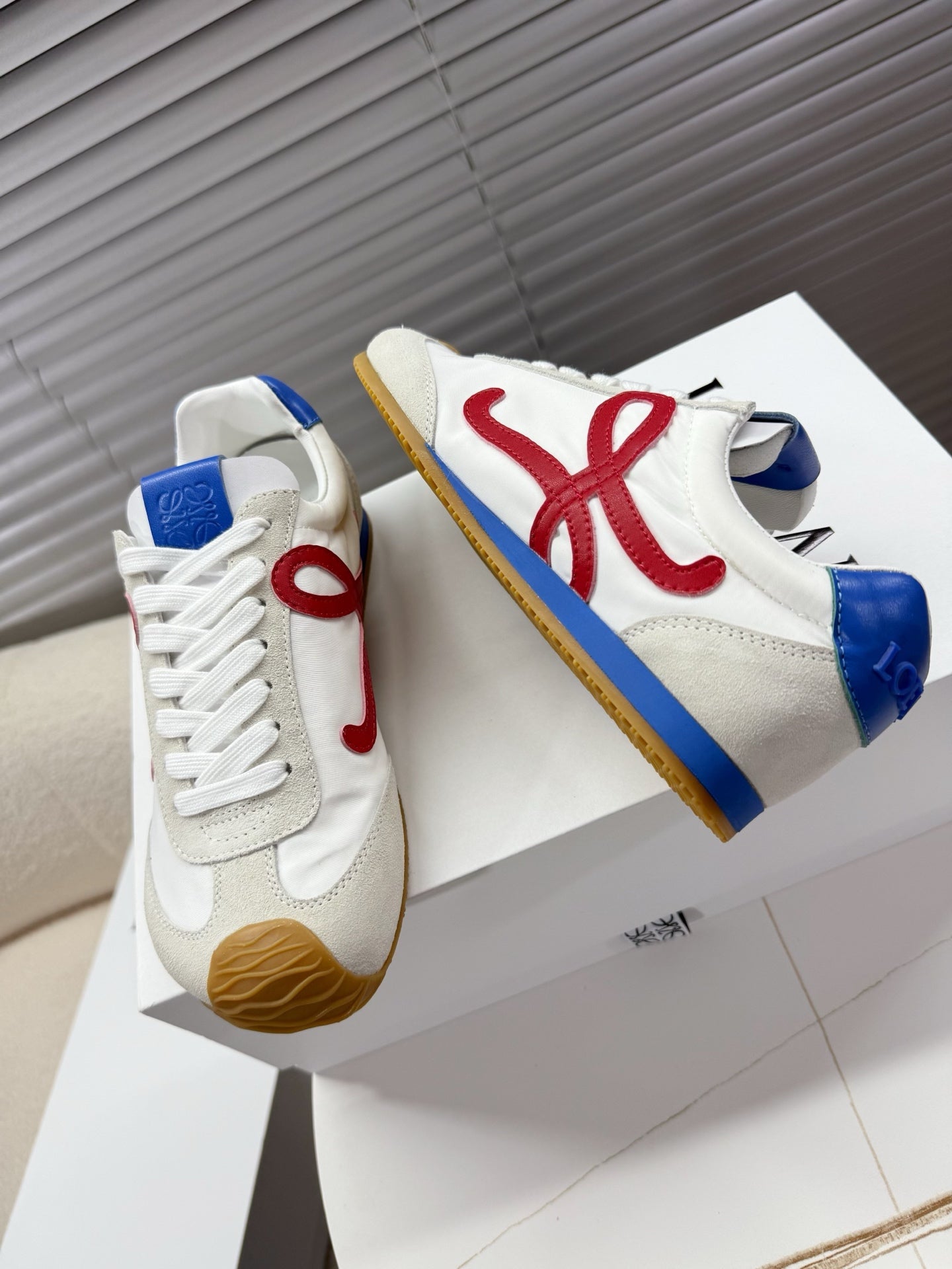 Loe 25fw all-match shoe