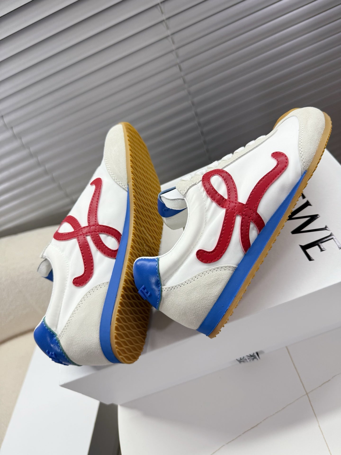 Loe 25fw all-match shoe