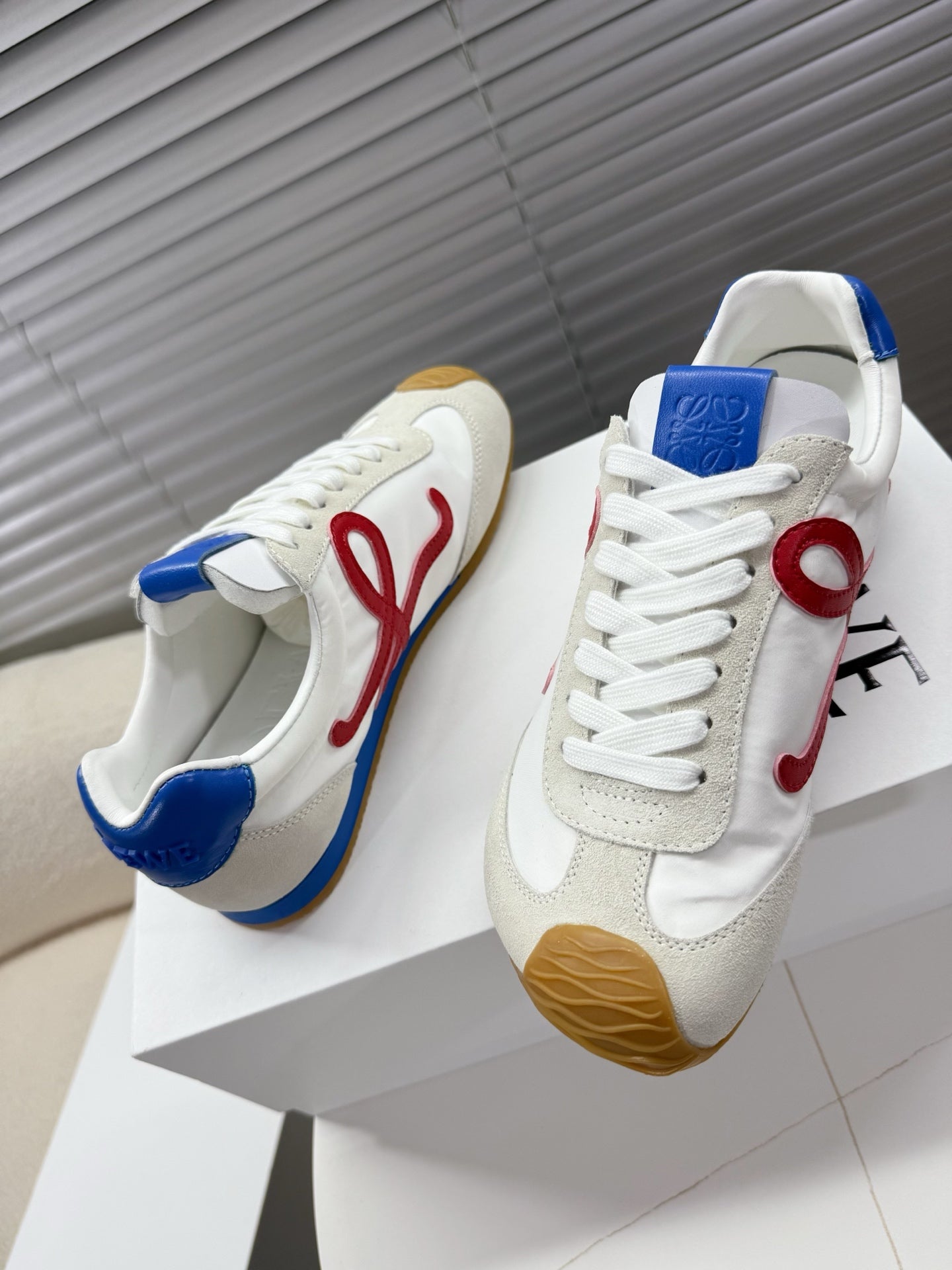 Loe 25fw all-match shoe