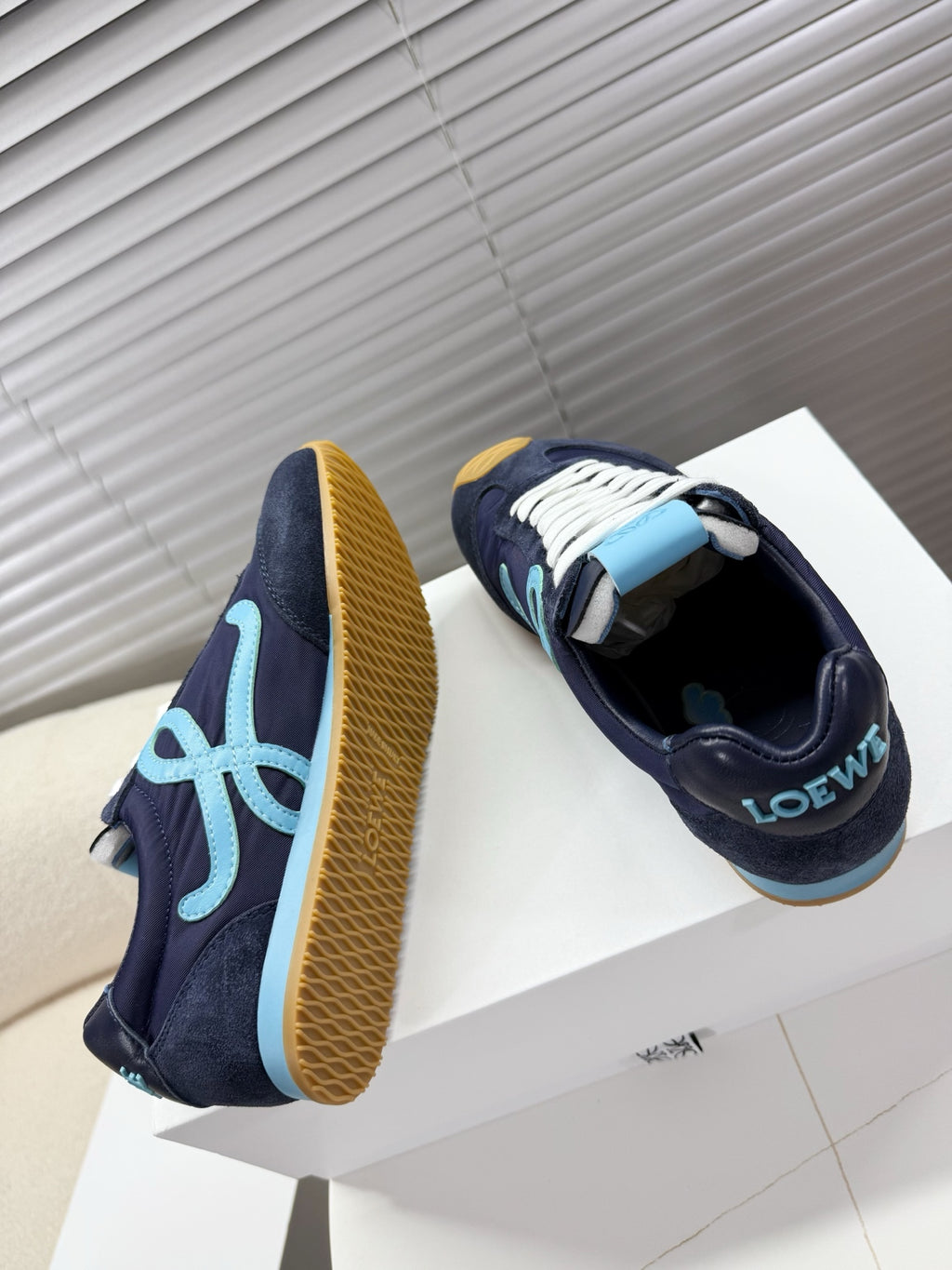 Loe 25fw all-match shoe