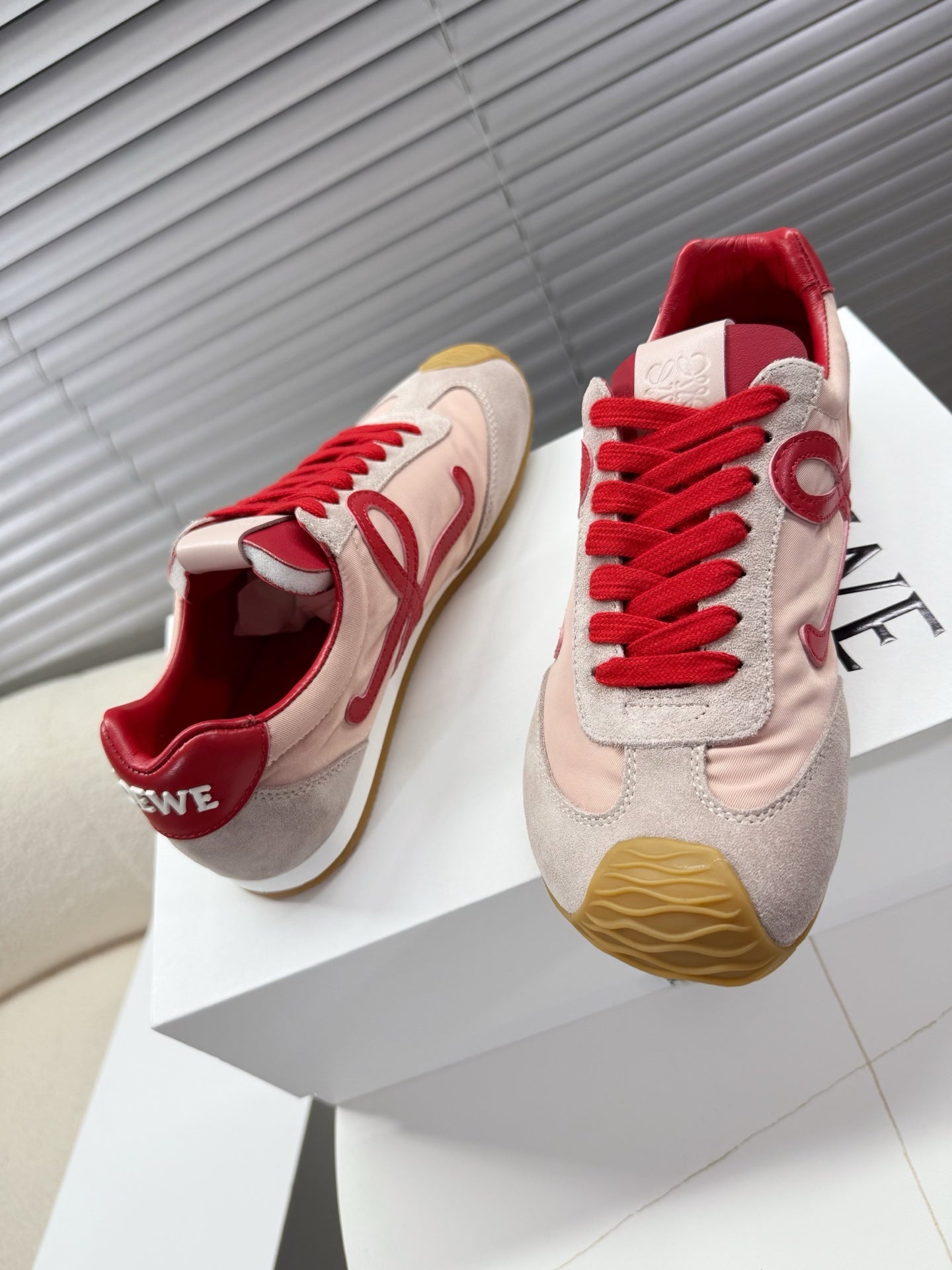 Loe 25fw all-match shoe