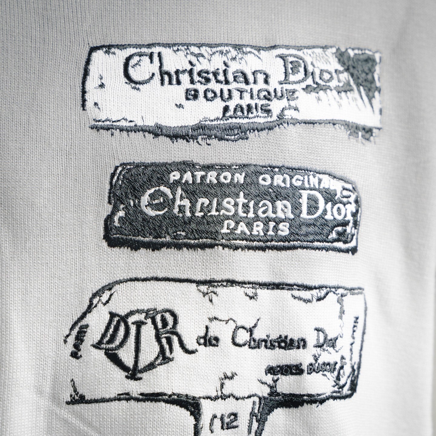 CD 25fw embroidered sweater