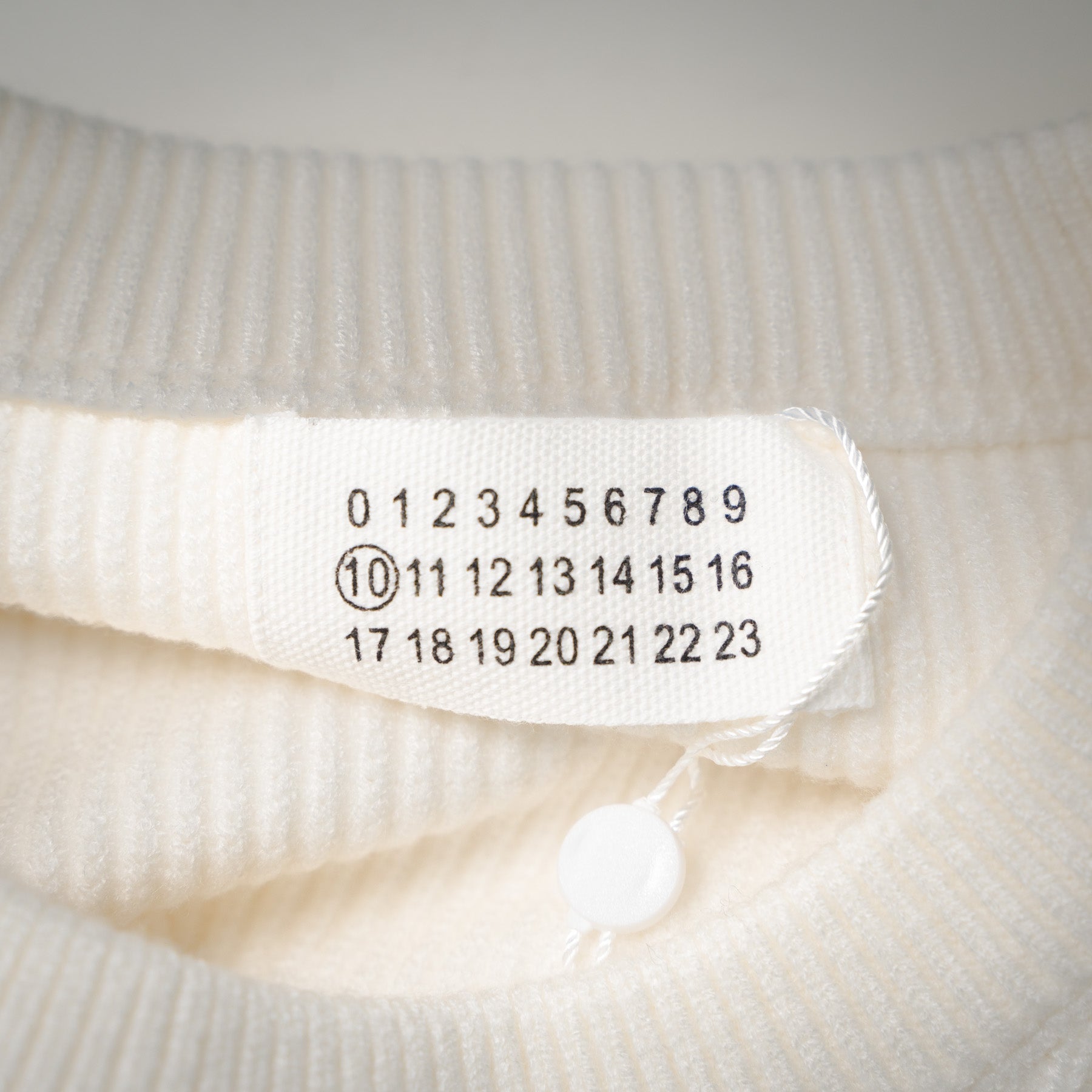 Maison 25fw knitted sweater