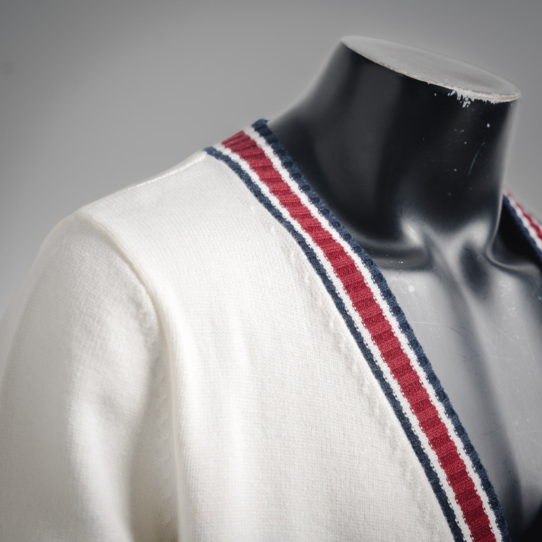 Guc 25fw leisure cardigan