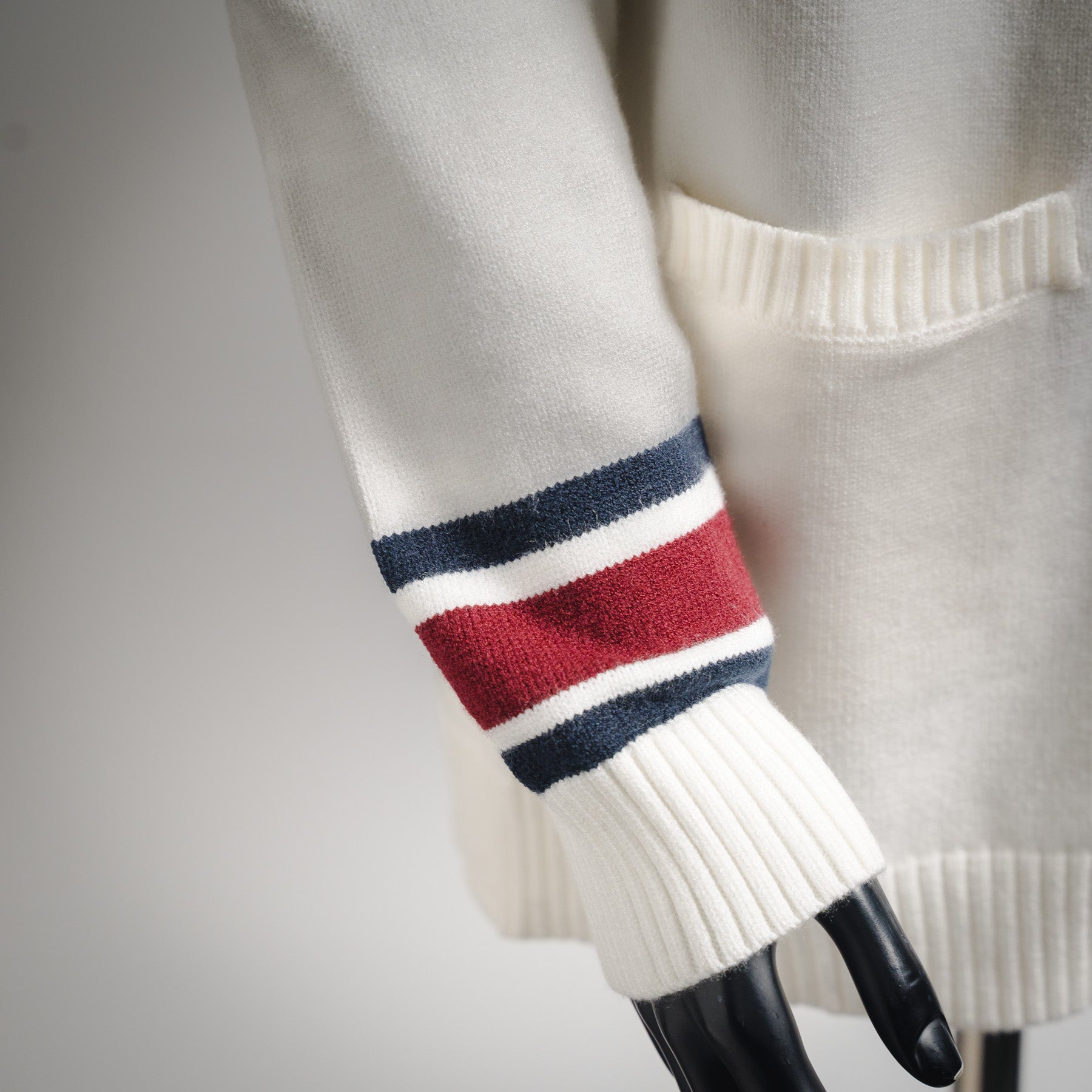 Guc 25fw leisure cardigan