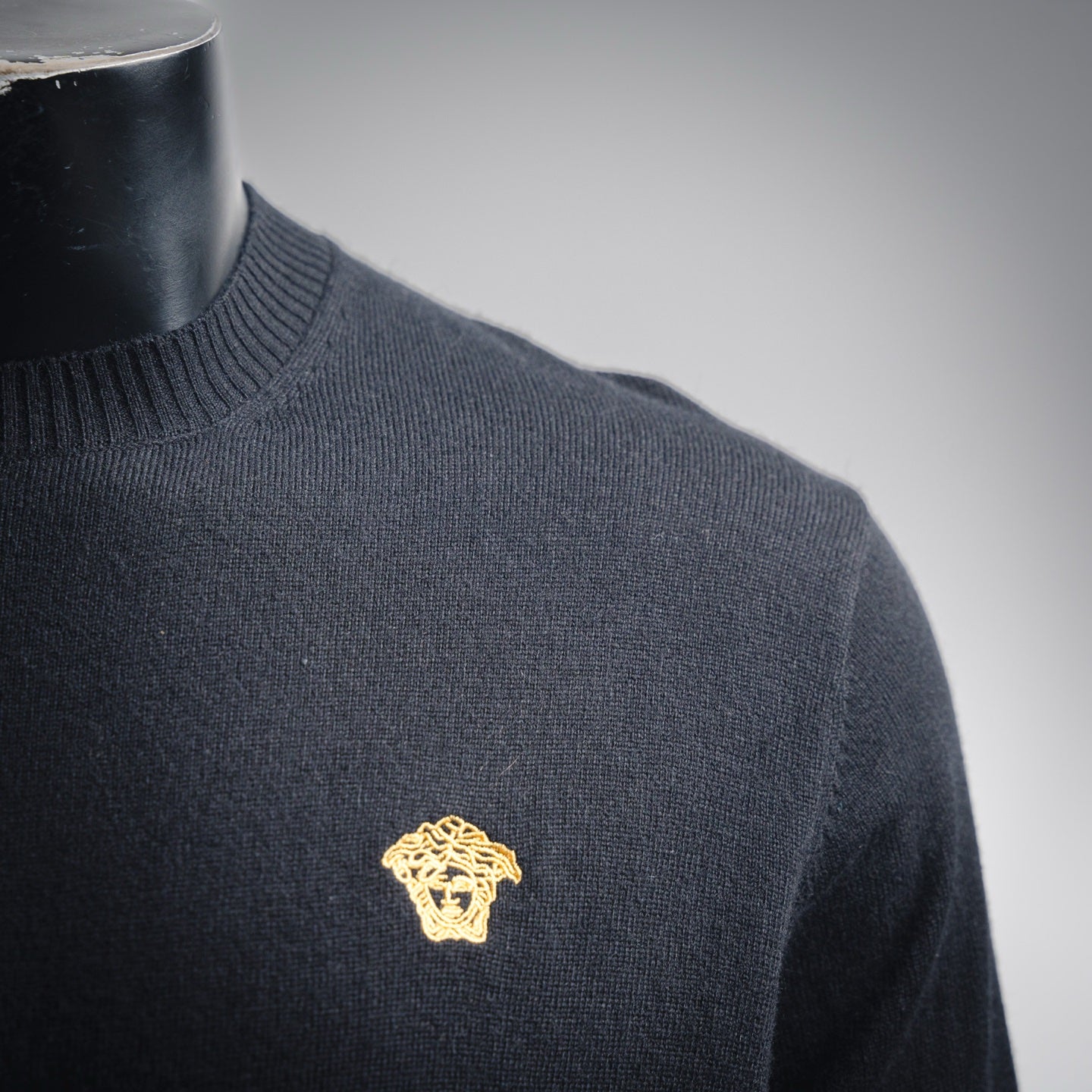 Versa 25fw all-match sweater