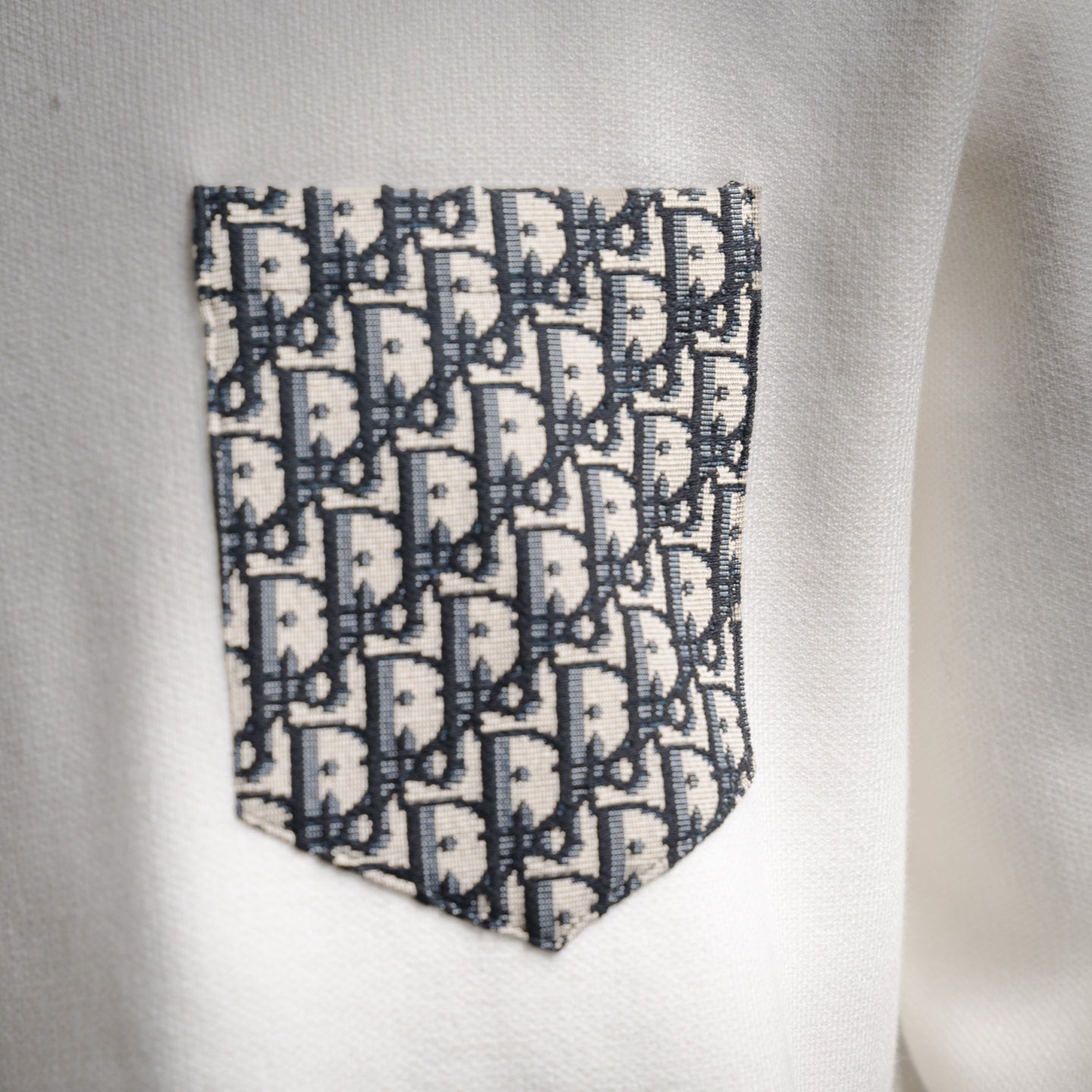 CD 25fw knitted sweater