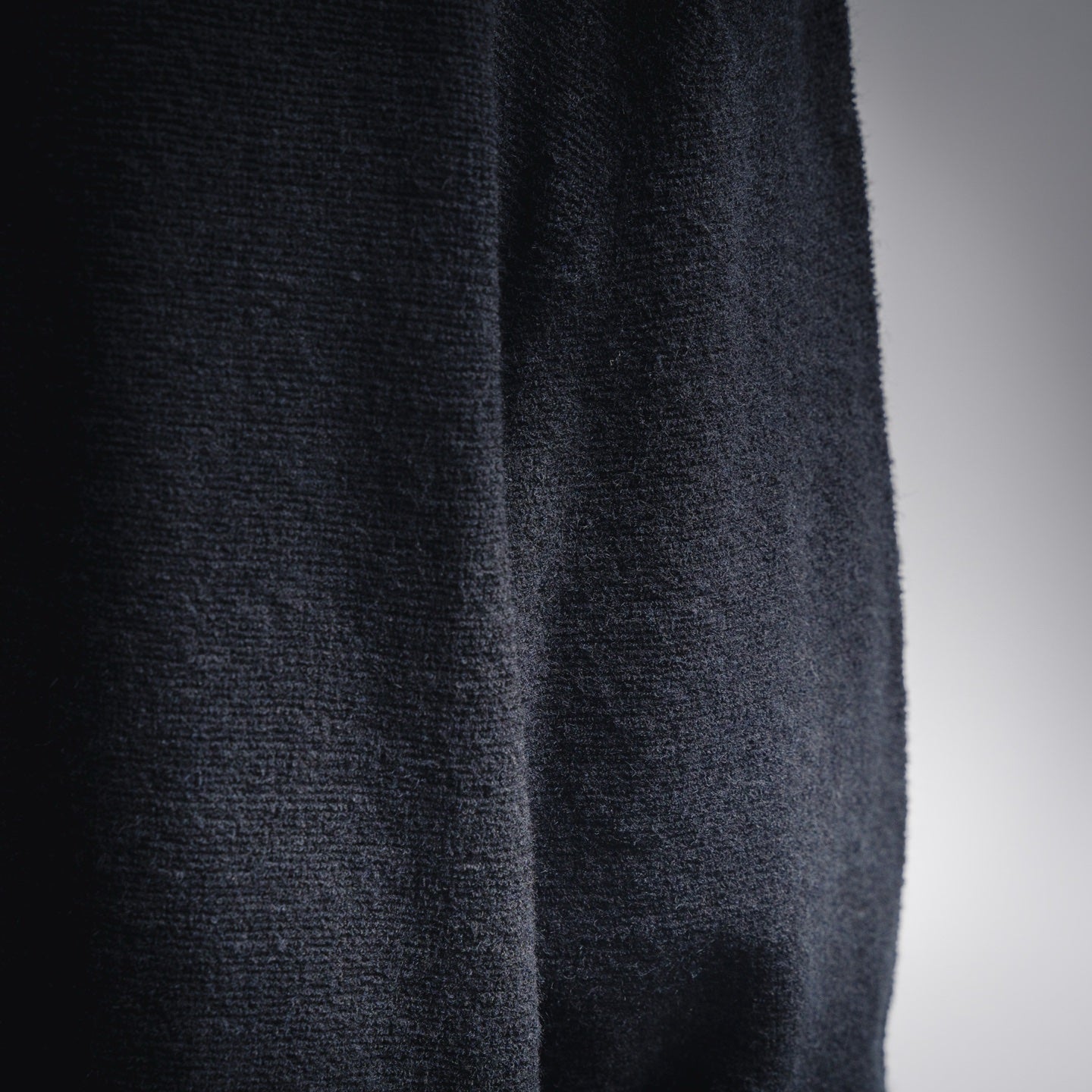 Loe 25fw hoodie sweater