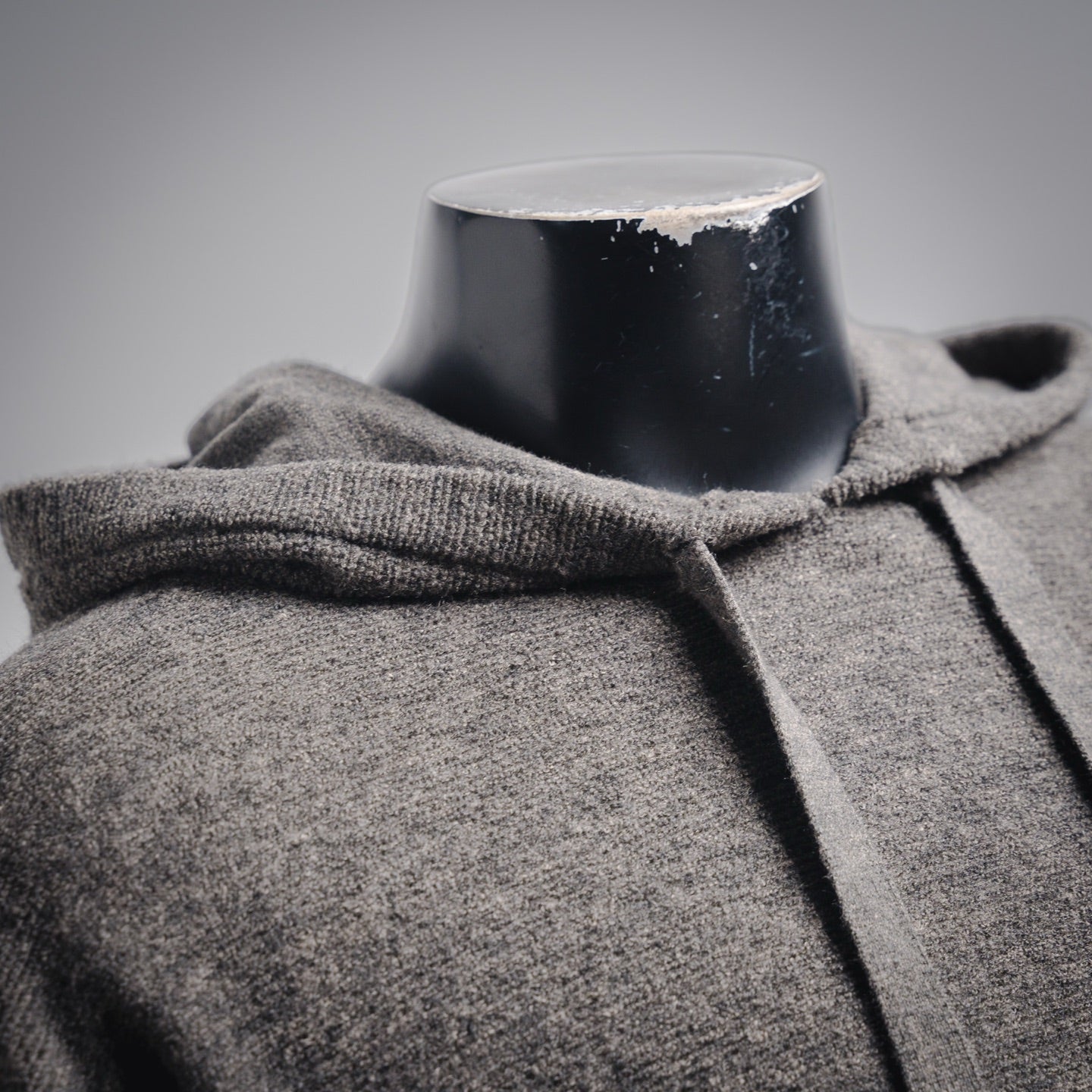 Loe 25fw hoodie sweater