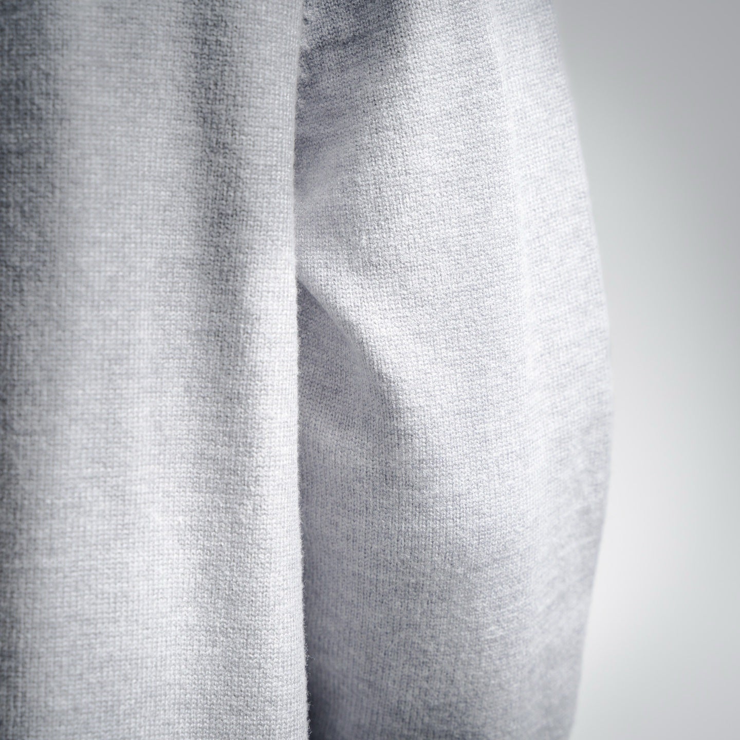 Guc 25fw leisure sweater