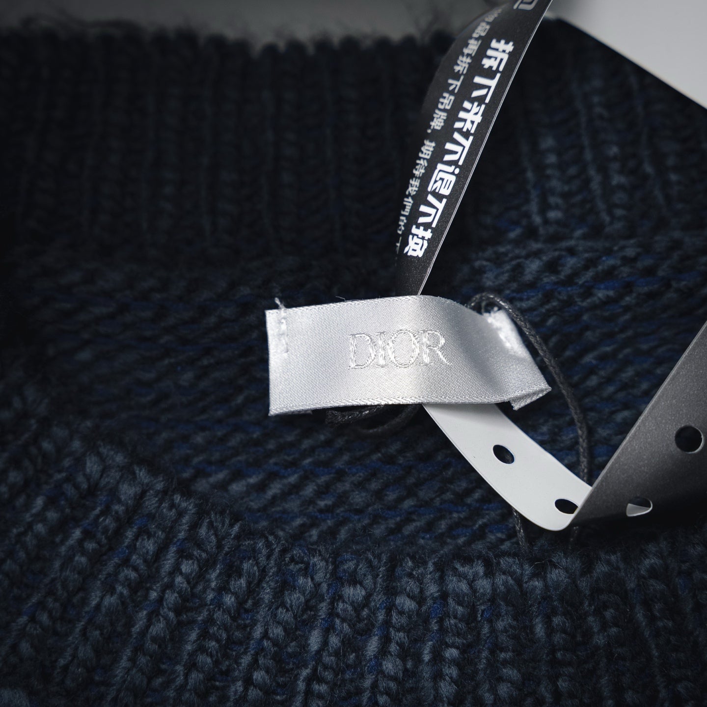 CD 25fw embroidered sweater