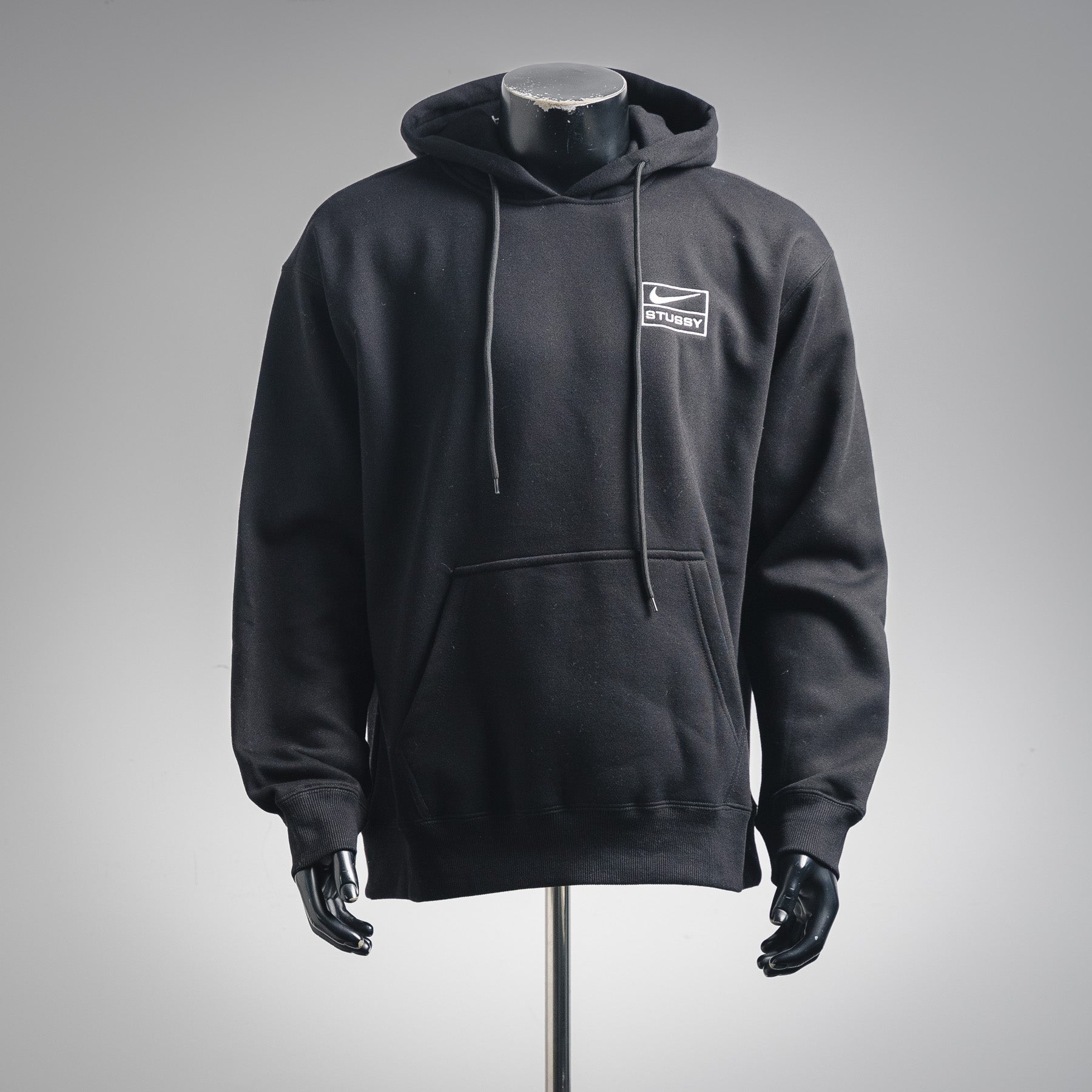 Nik 25fw embroidered hoodie