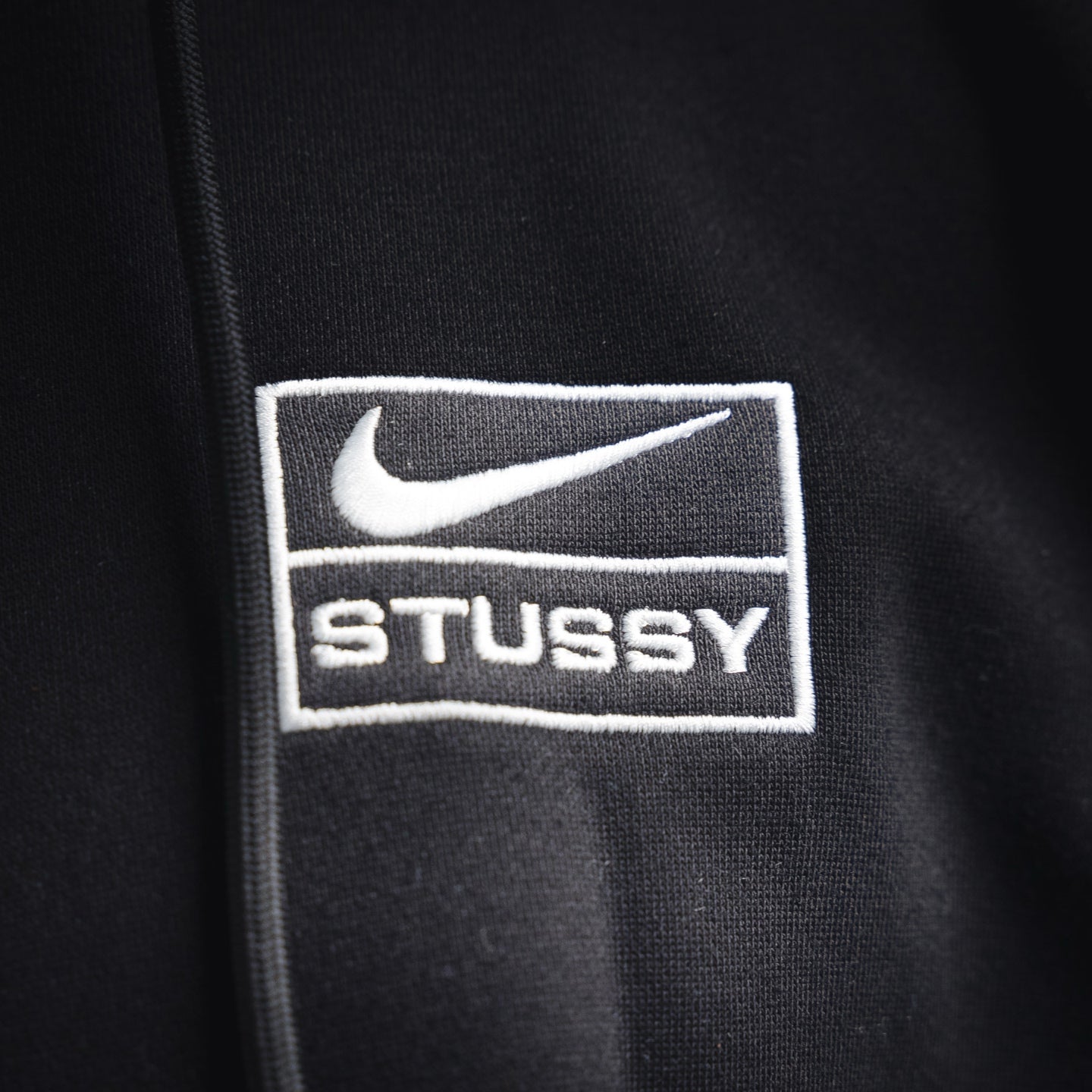 Nik 25fw embroidered hoodie