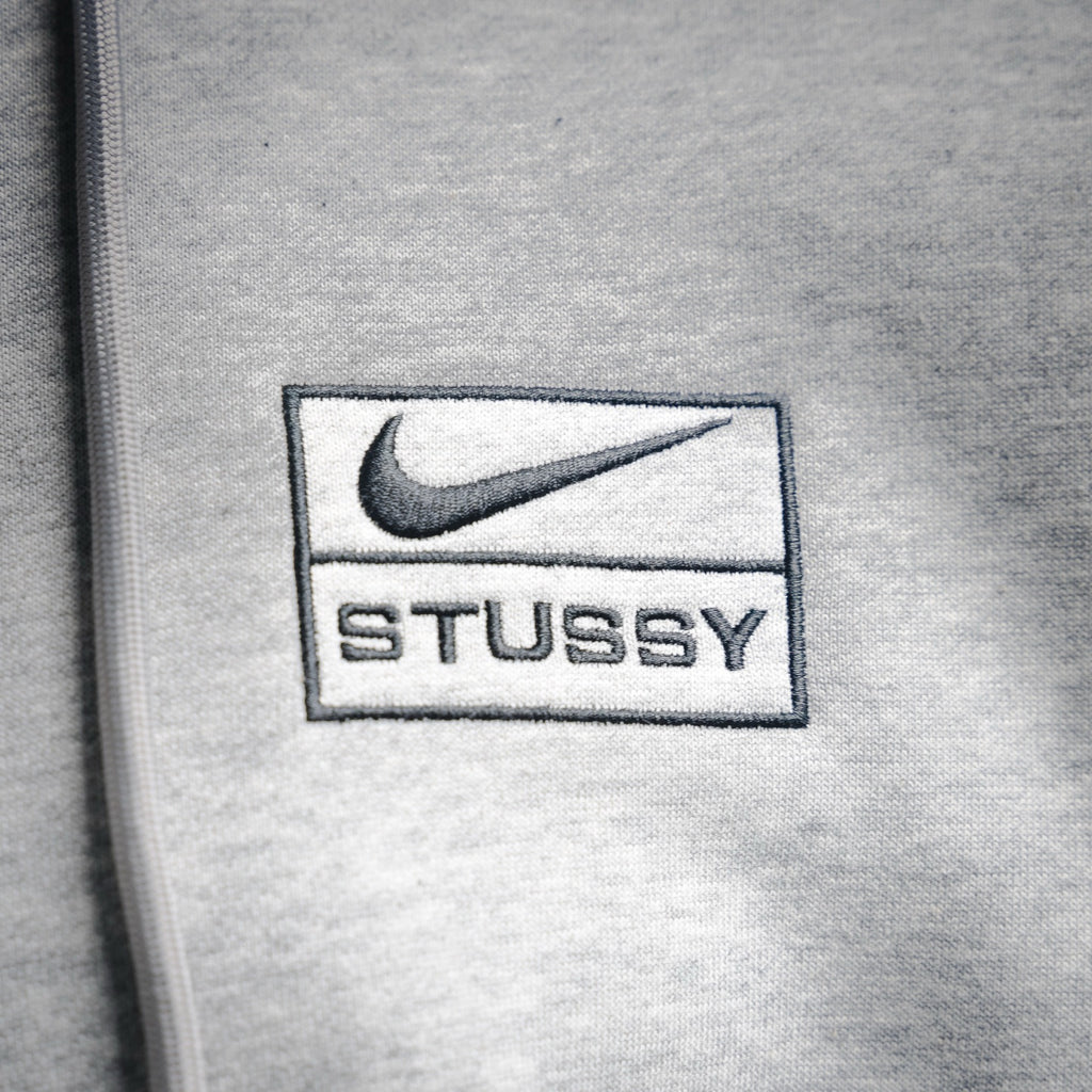 Nik 25fw embroidered hoodie