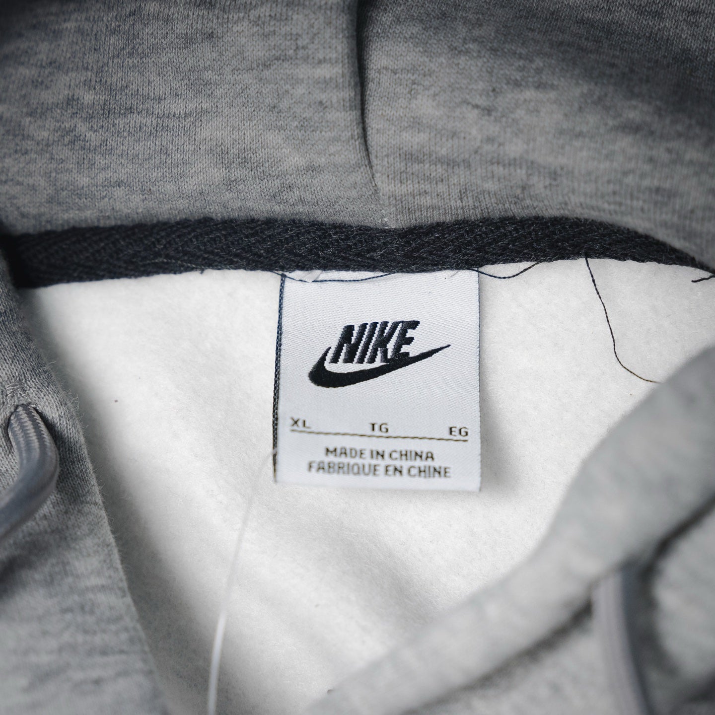 Nik 25fw embroidered hoodie