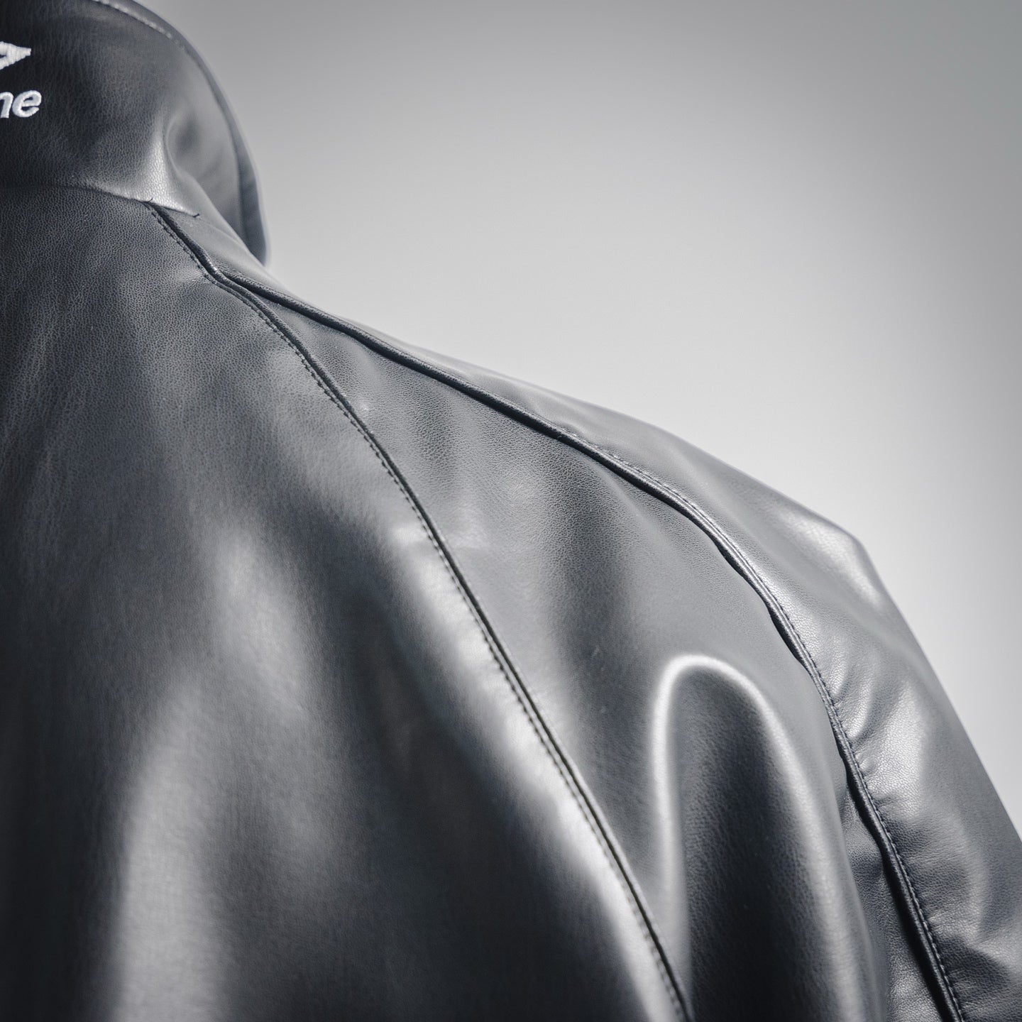 Supreme 25fw leather jacket