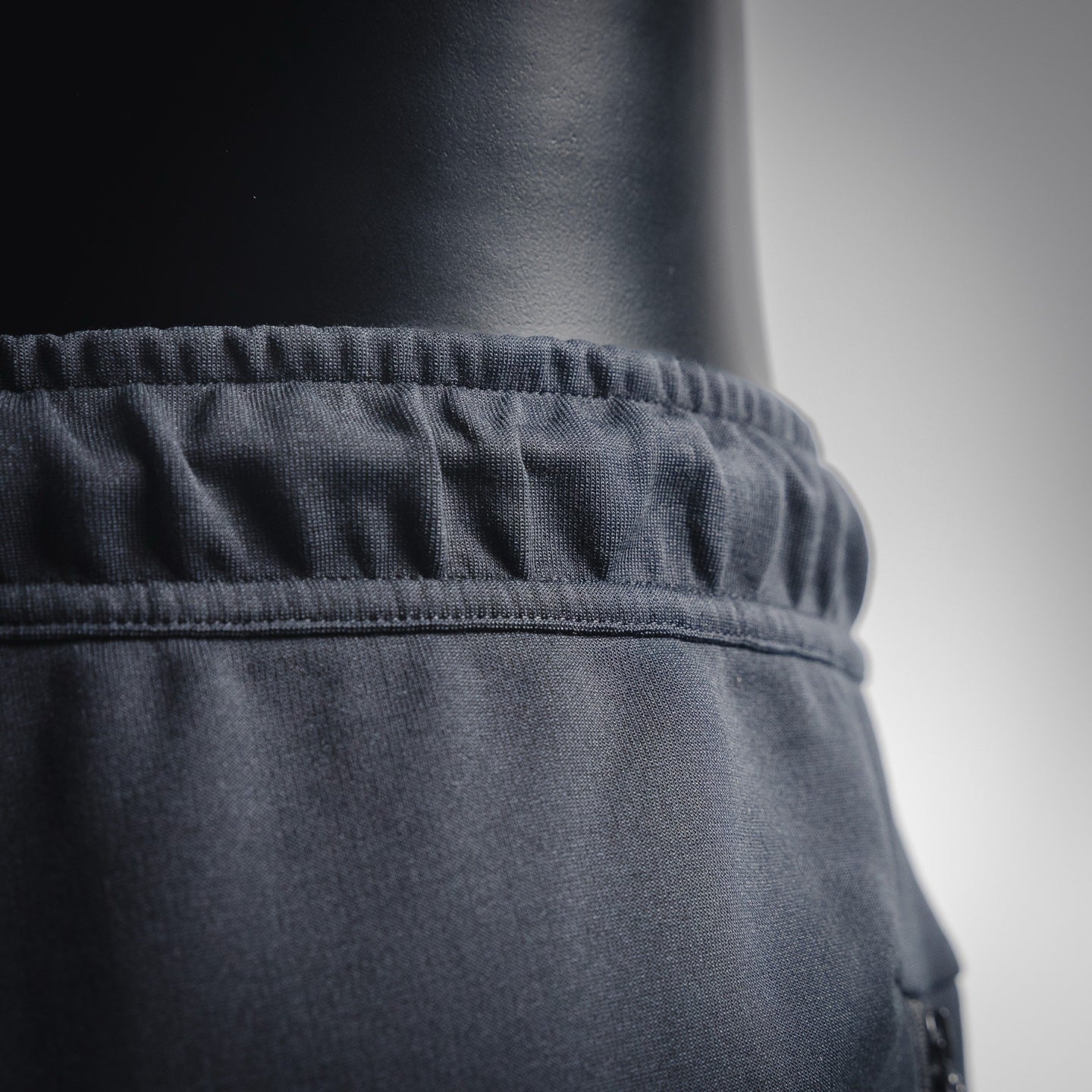 Adi 25fw leisure pants