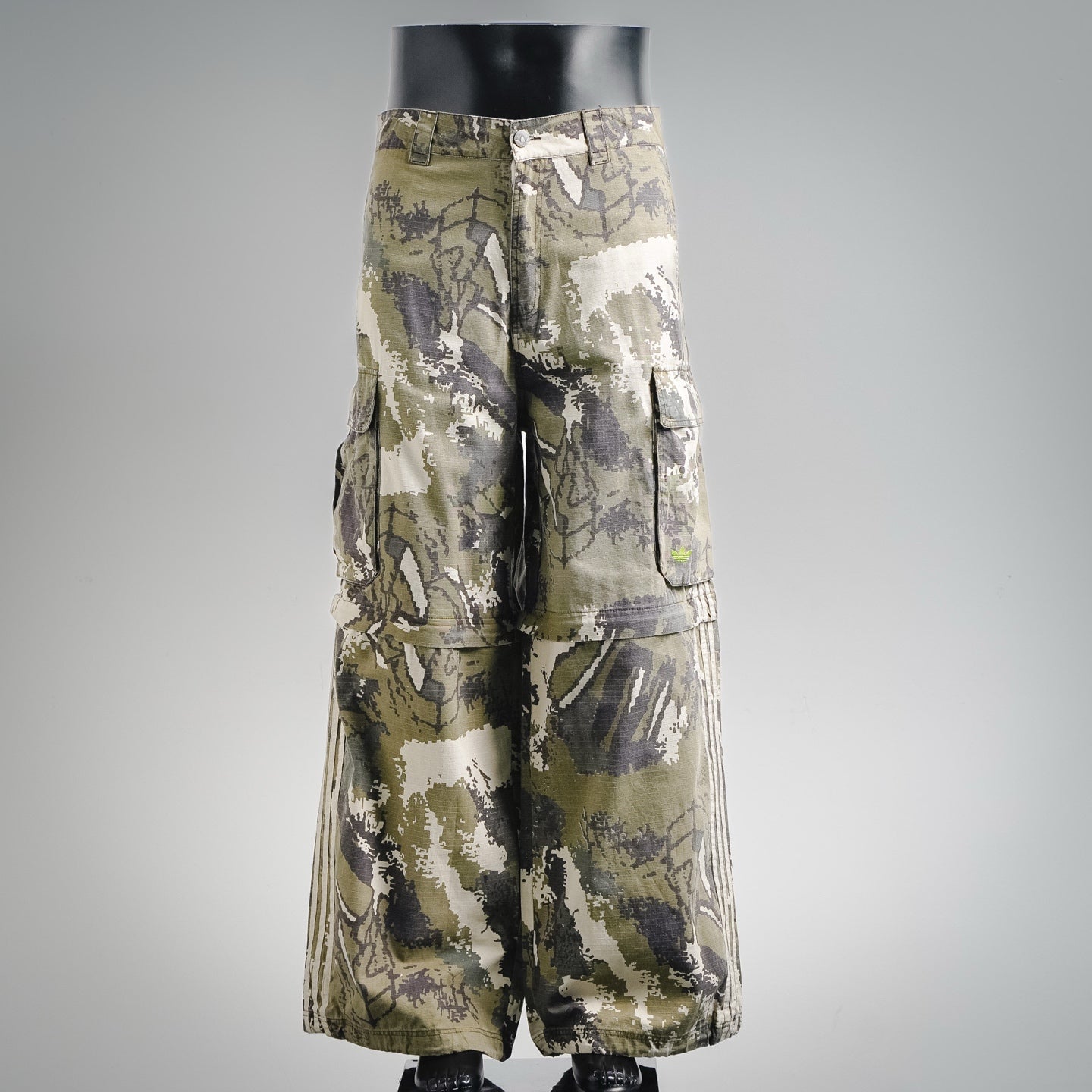 Adi 25fw all-match pants