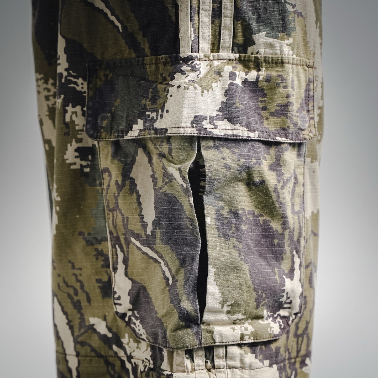 Adi 25fw all-match pants
