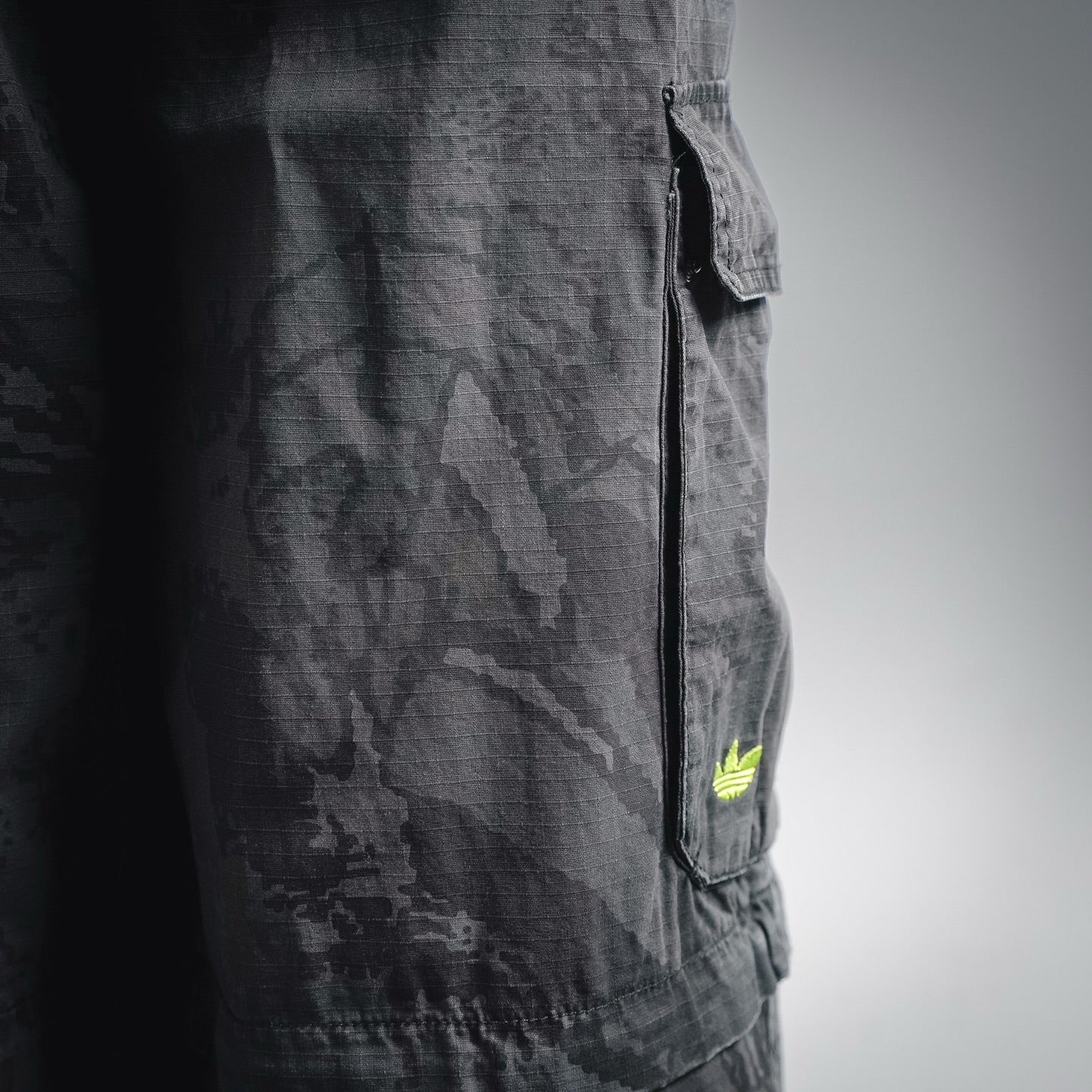 Adi 25fw all-match pants