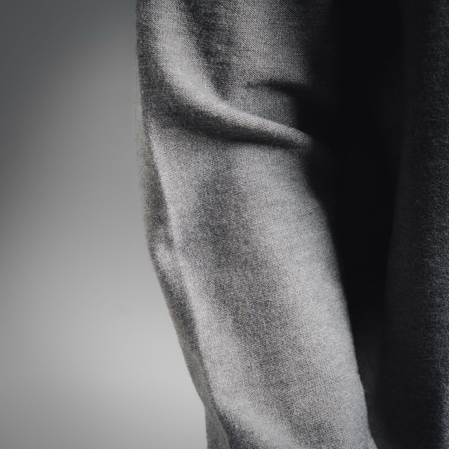 Thom 25fw embroidered sweater