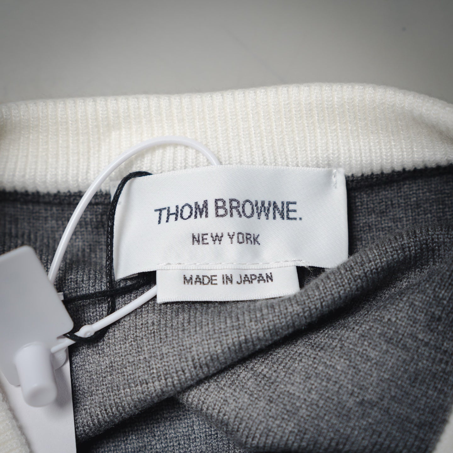 Thom 25fw embroidered sweater