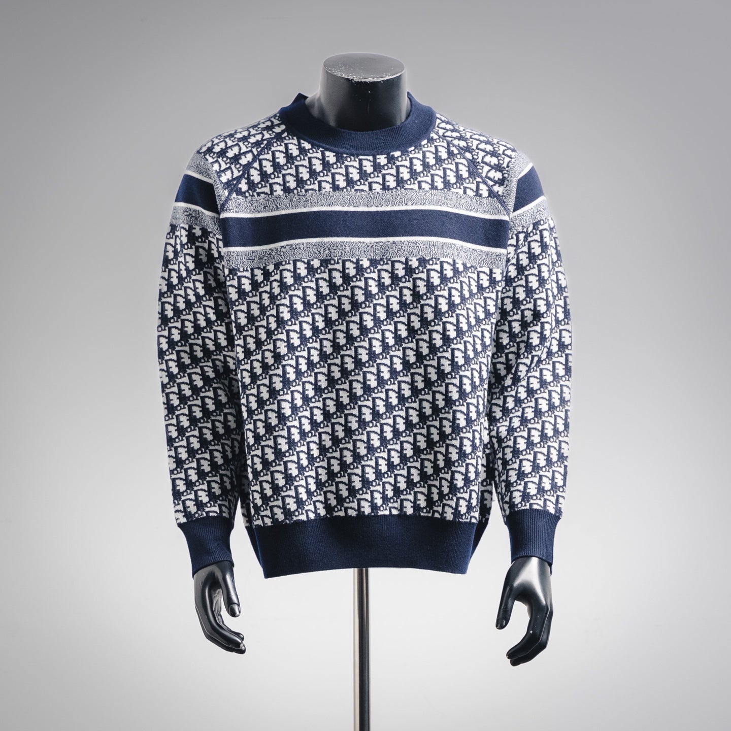 CD 25fw reversible sweater