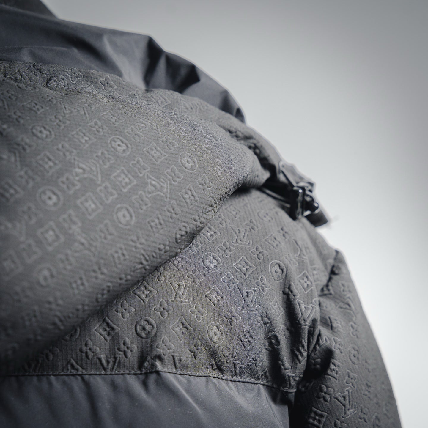 Louis 25fw down jacket