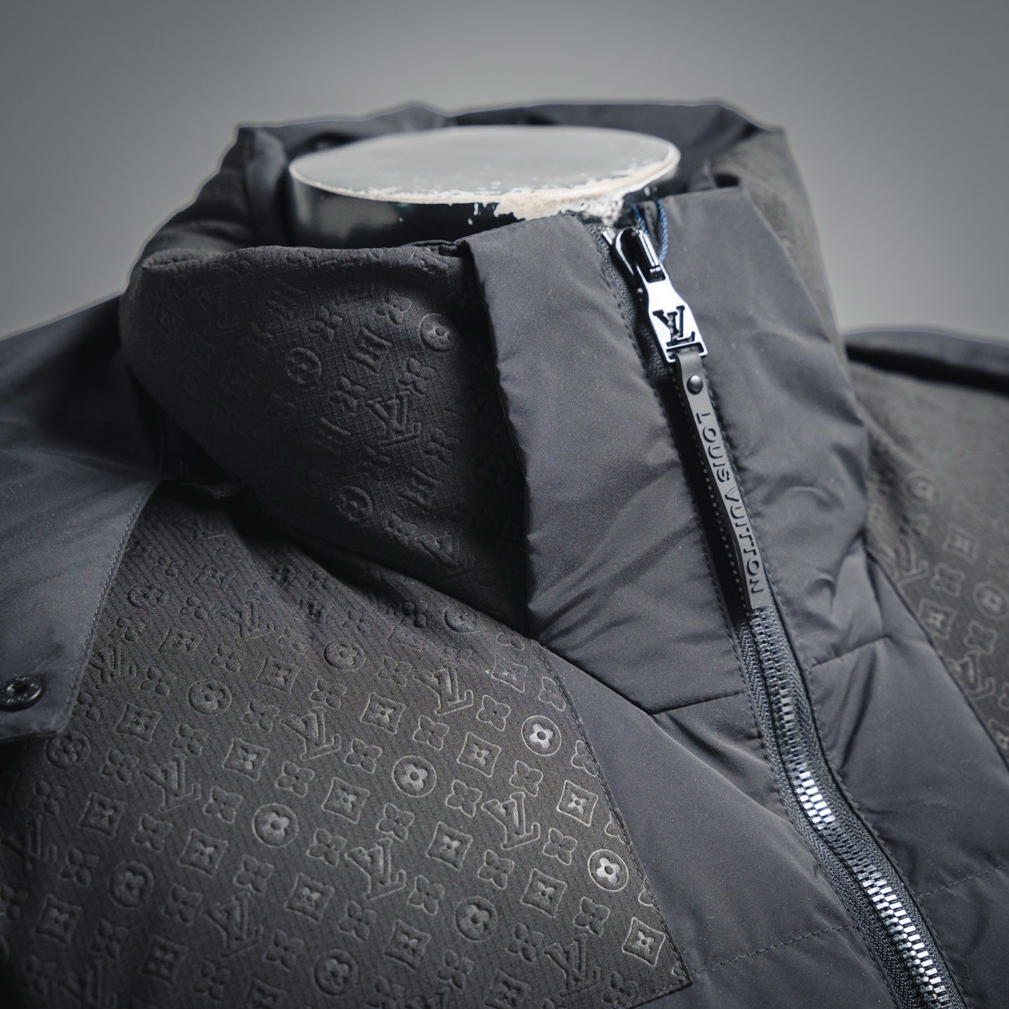 Louis 25fw down jacket