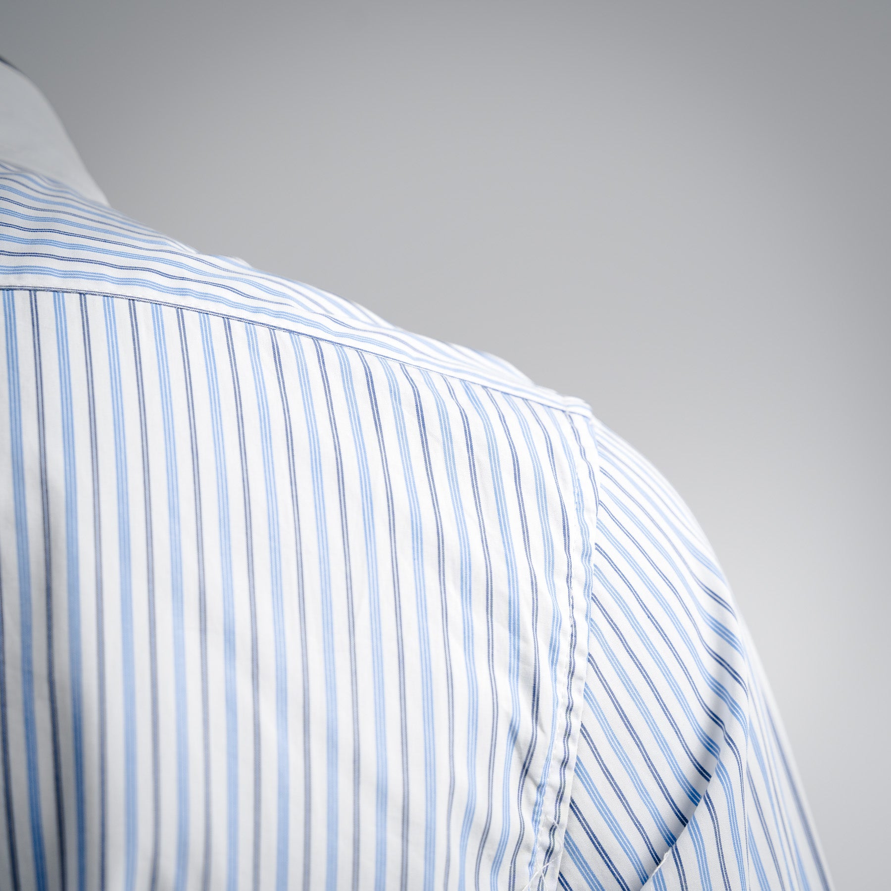 Miu 25fw all-match shirt