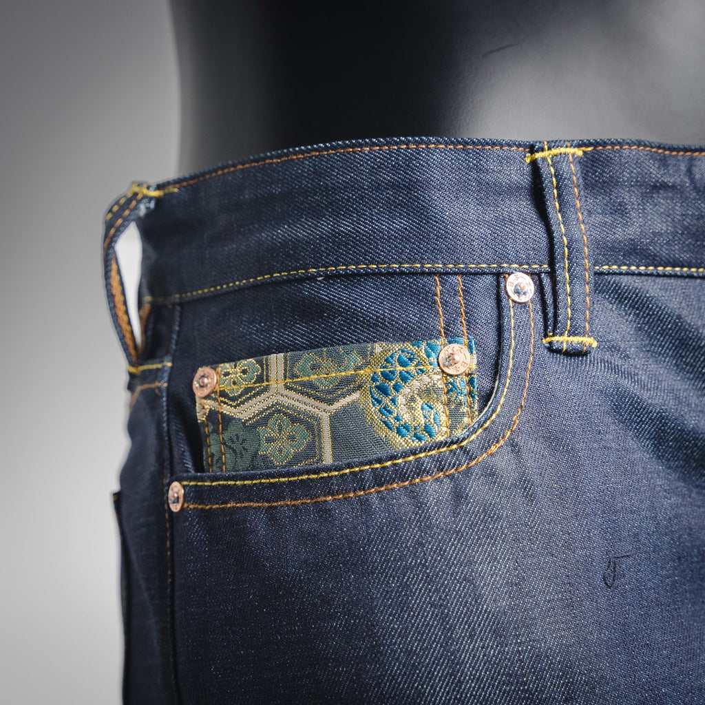 Evis 25fw embroidered jeans