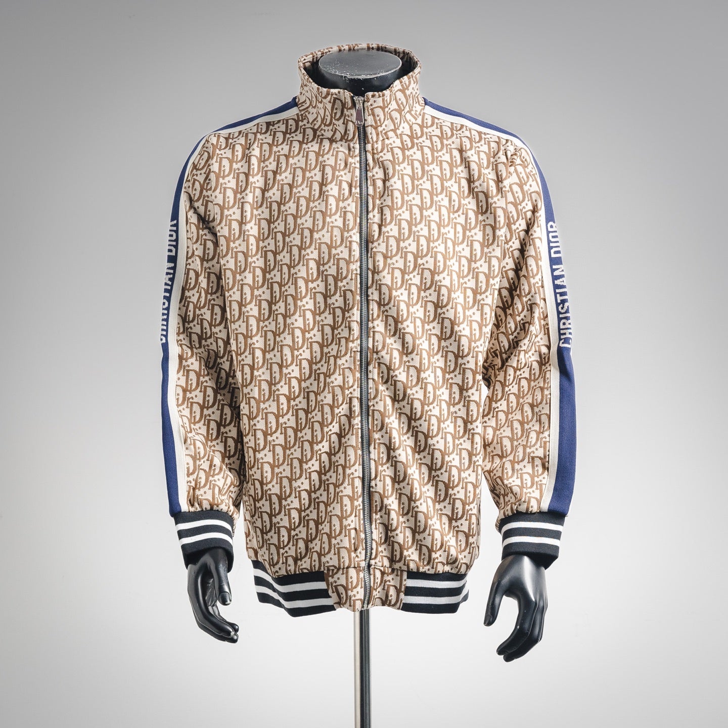 CD 25fw jacquard jacket