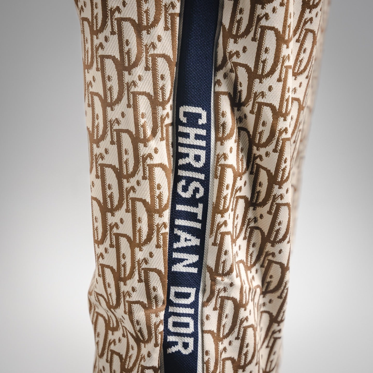 CD 25fw jacquard pants