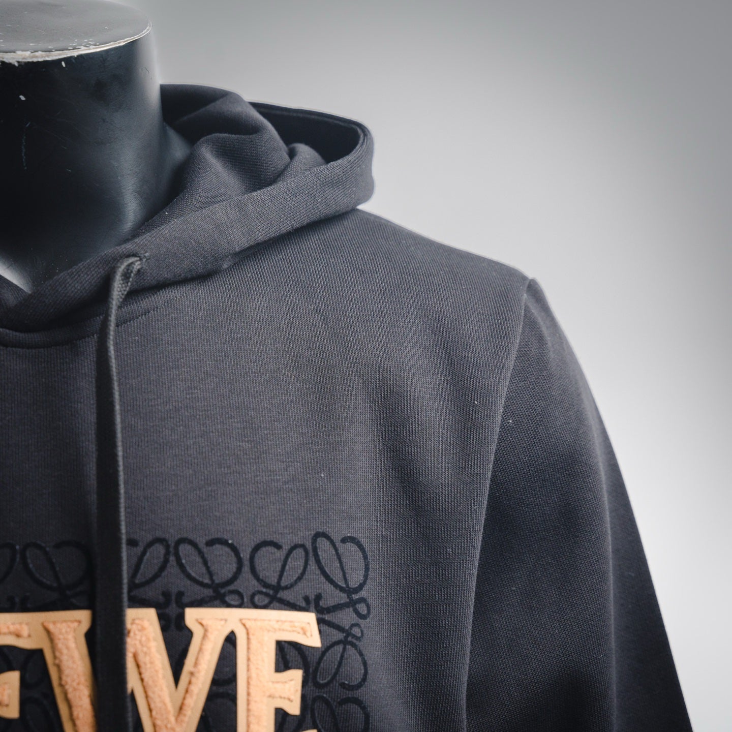 Loe 25fw leisure hoodie