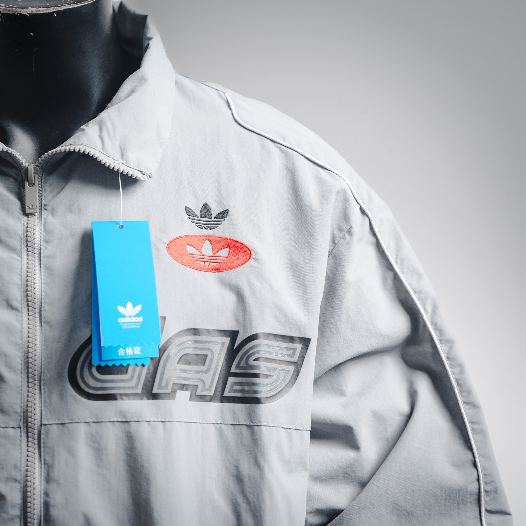 Adi 25fw leisure jacket