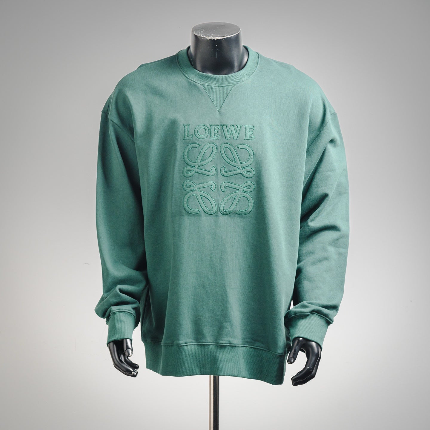 Loe 25fw embroidered shirt