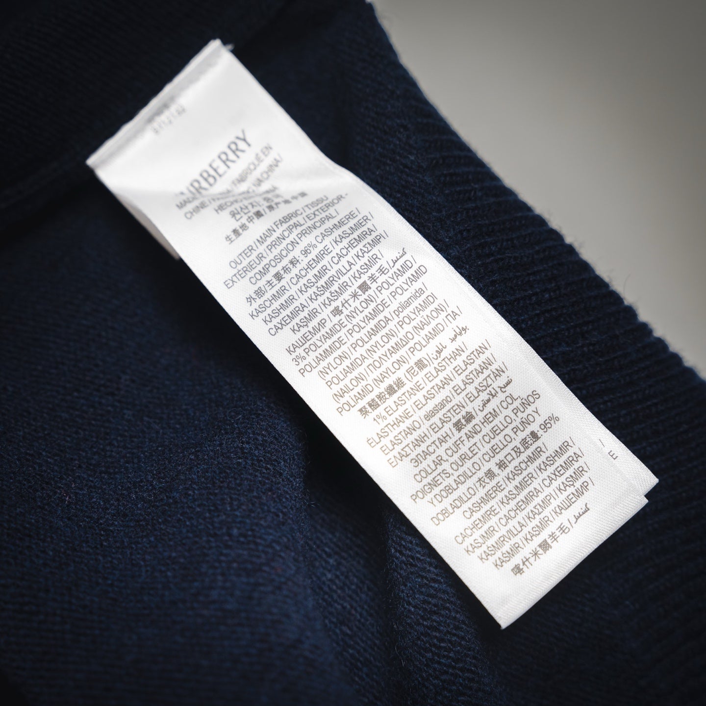 Burbery 25fw embroidered sweater