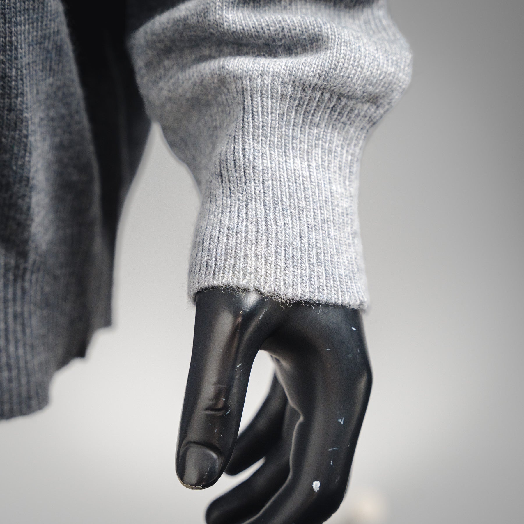 Burbery 25fw embroidered sweater