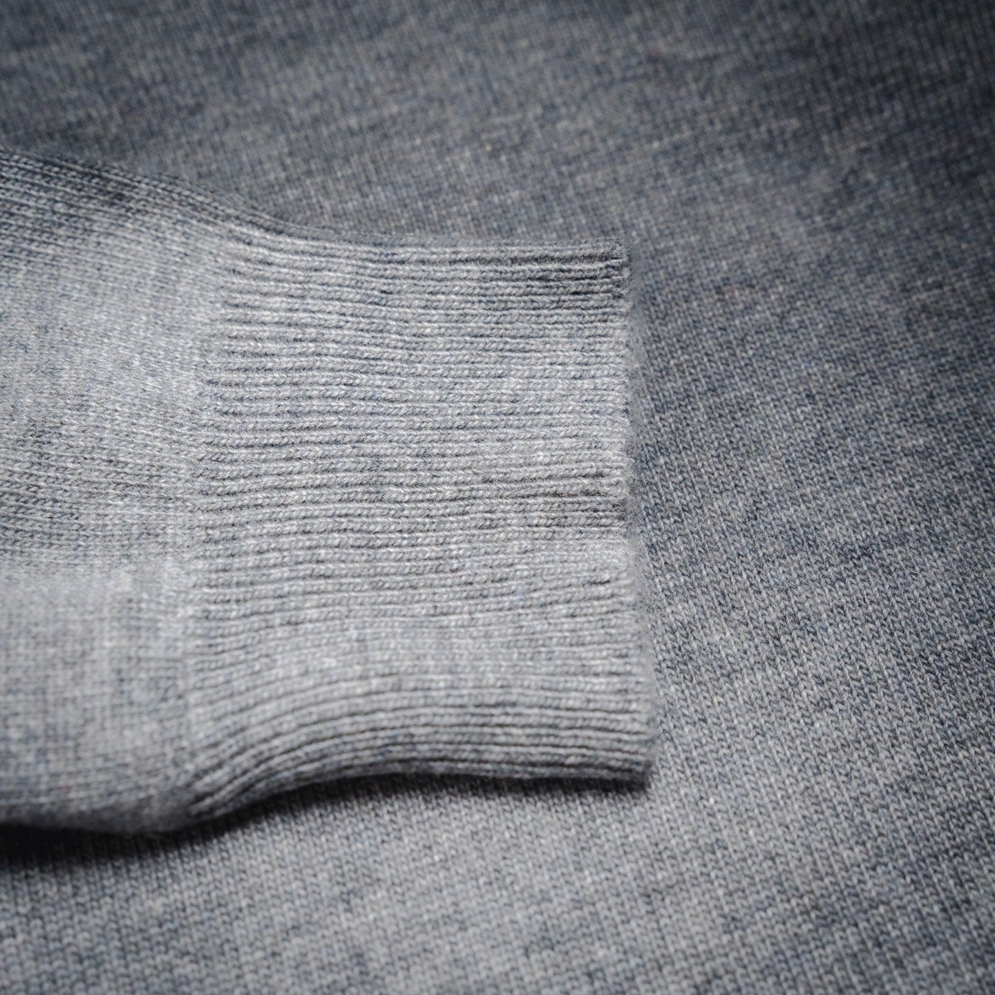 Burbery 25fw embroidered sweater