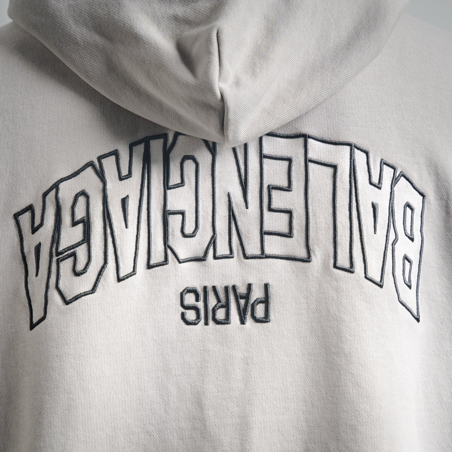 Balen 25fw embroidered jacket