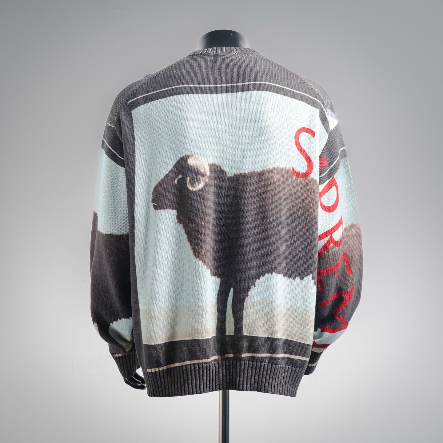 Supre 25fw leisure sweater