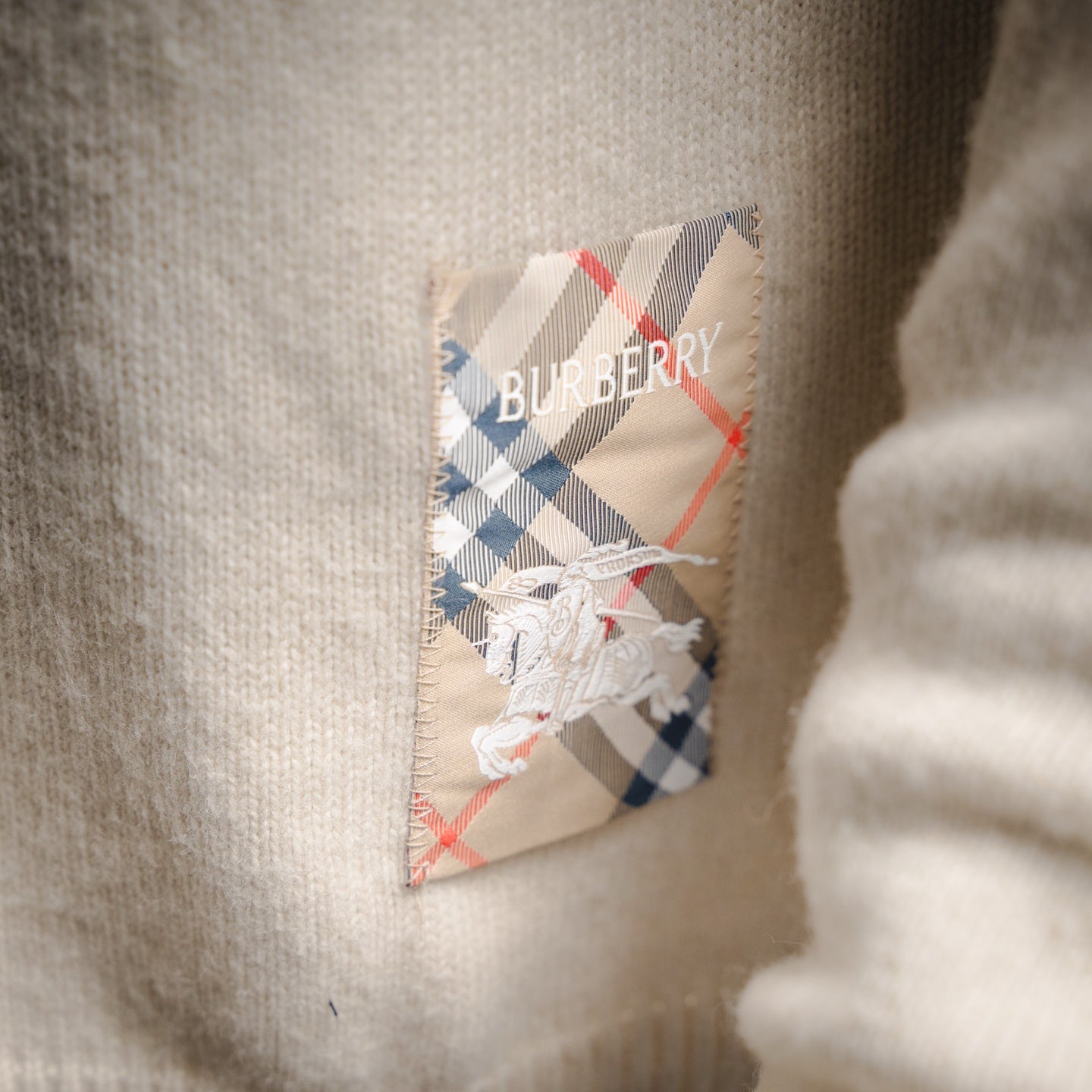 Burbery 25fw leisure sweater