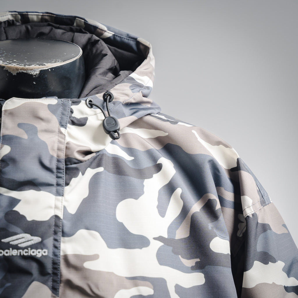 Balen 25fw hoodie jacket