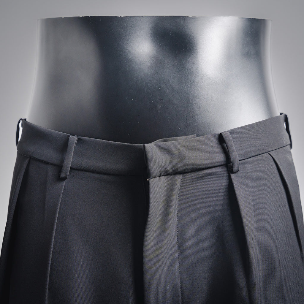 Loe 25fw all-match pants