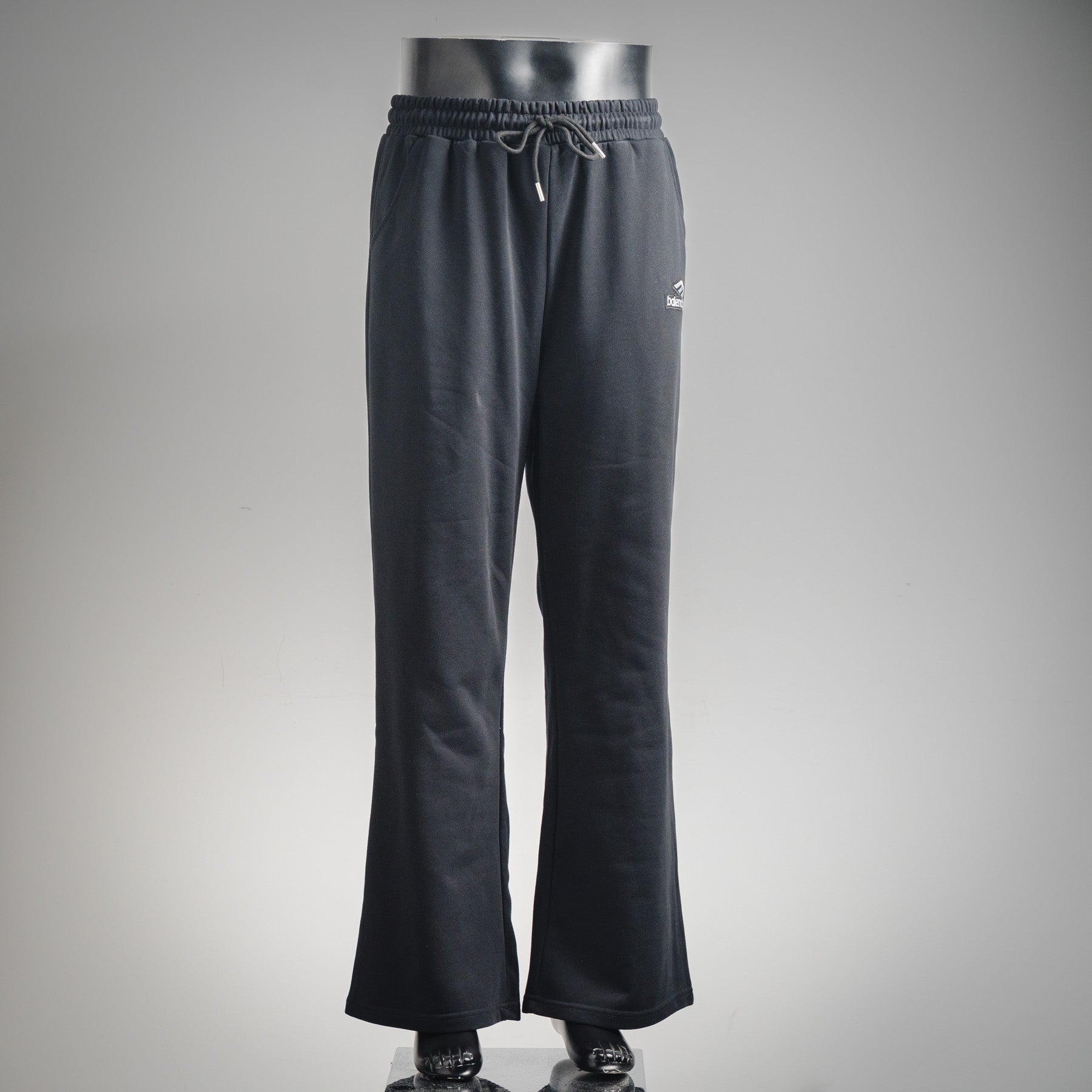 Balen 25fw embroidered pants