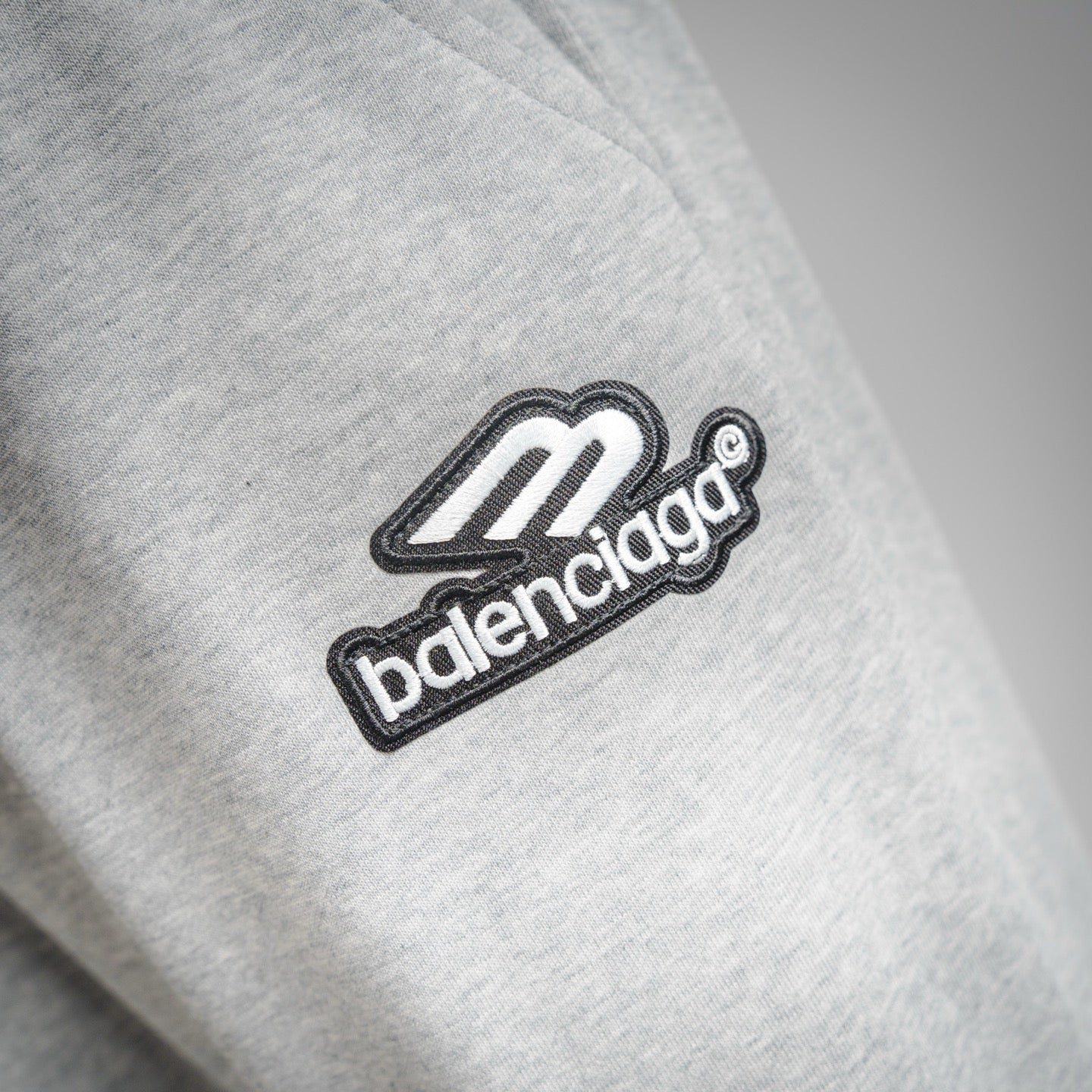 Balen 25fw embroidered pants