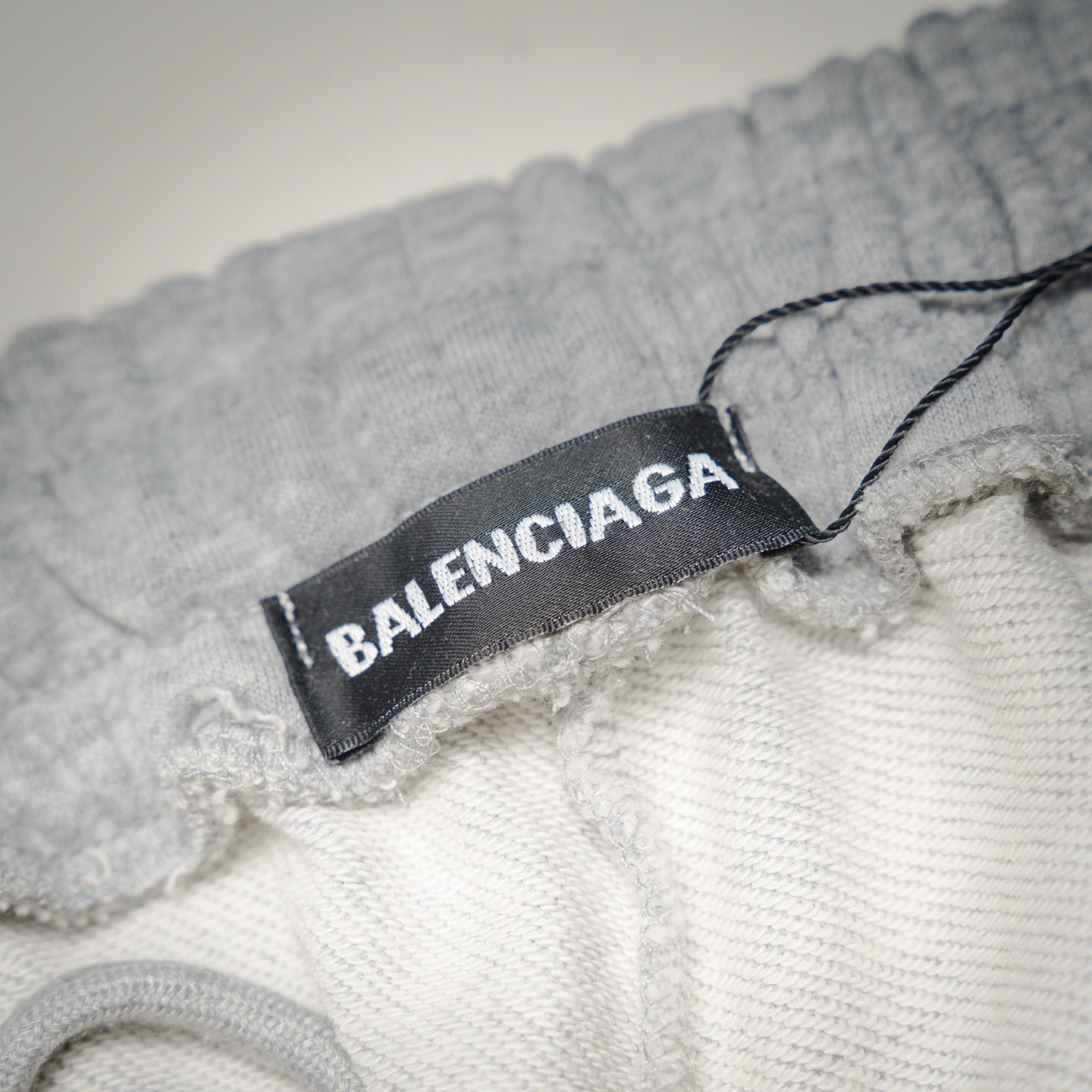 Balen 25fw embroidered pants