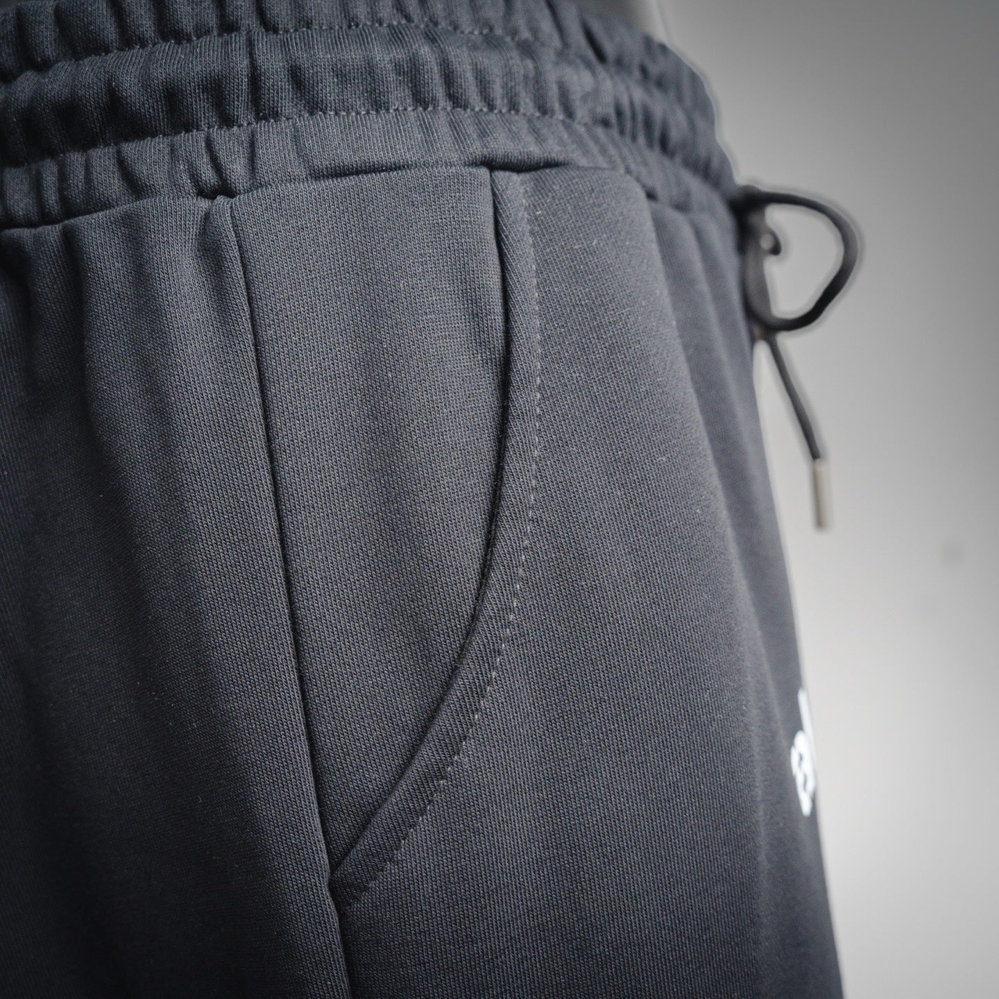 Alex 25fw printed pants